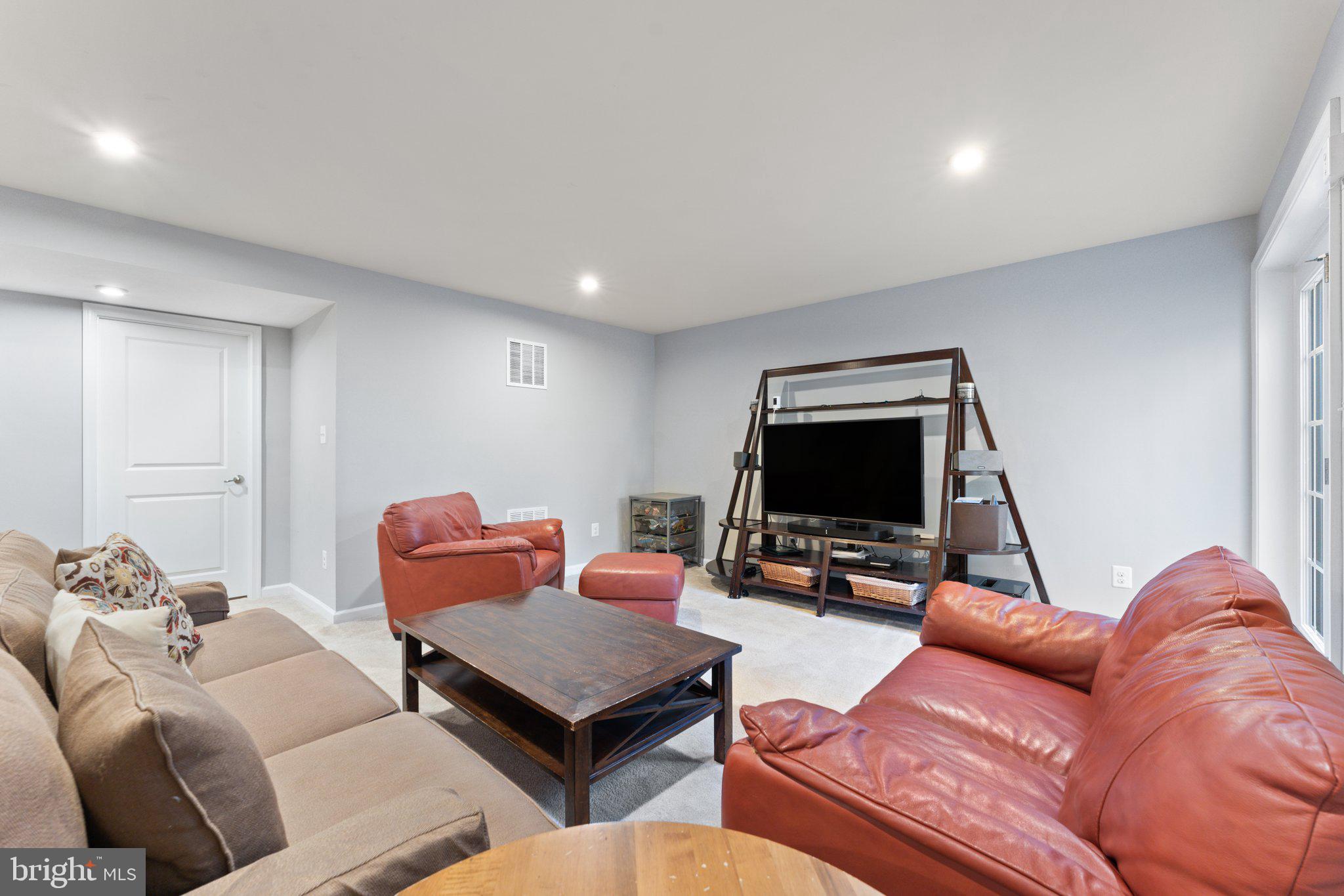 GREENS SOUTH AT WILLOWSF - Residential