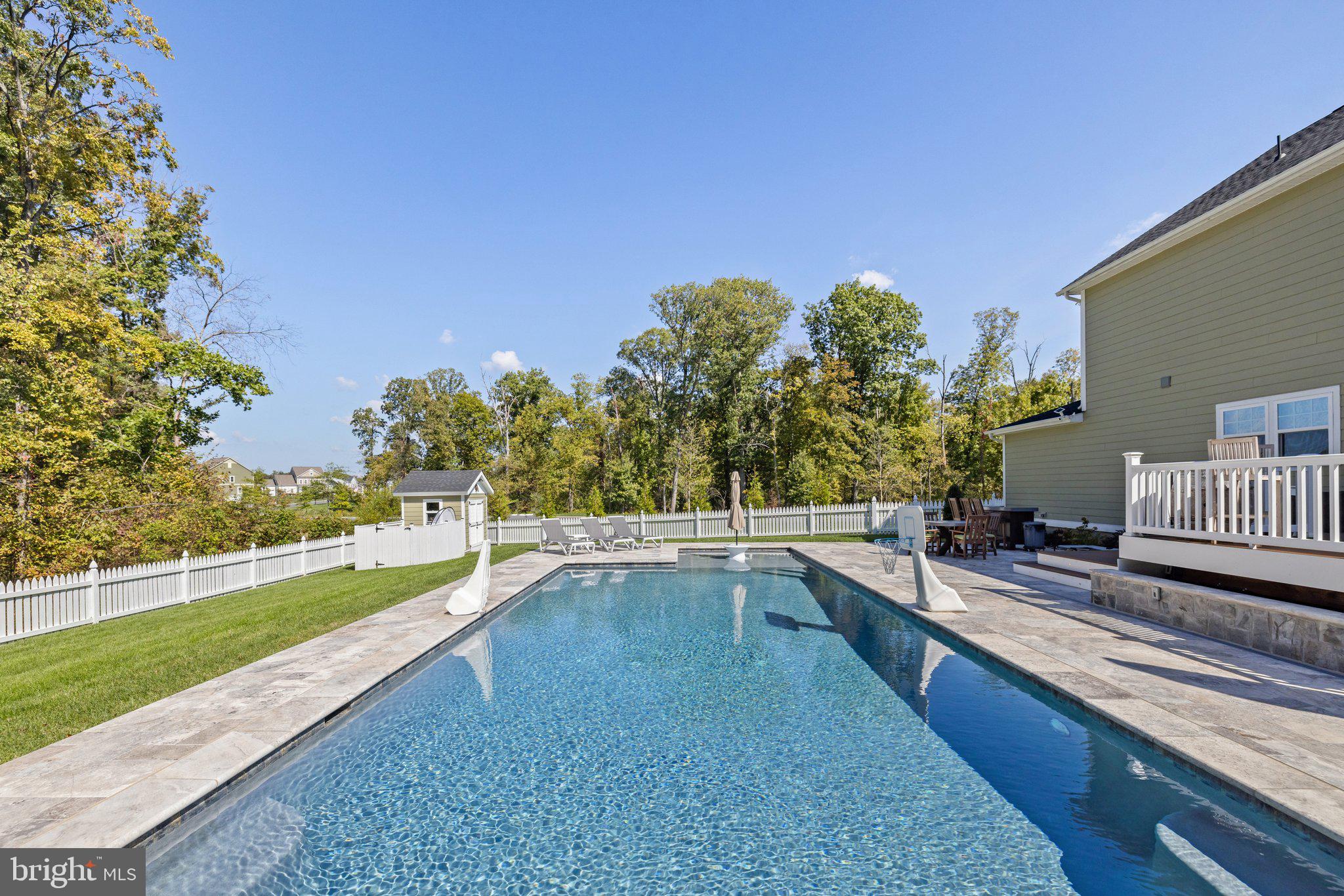 GREENS SOUTH AT WILLOWSF - Residential