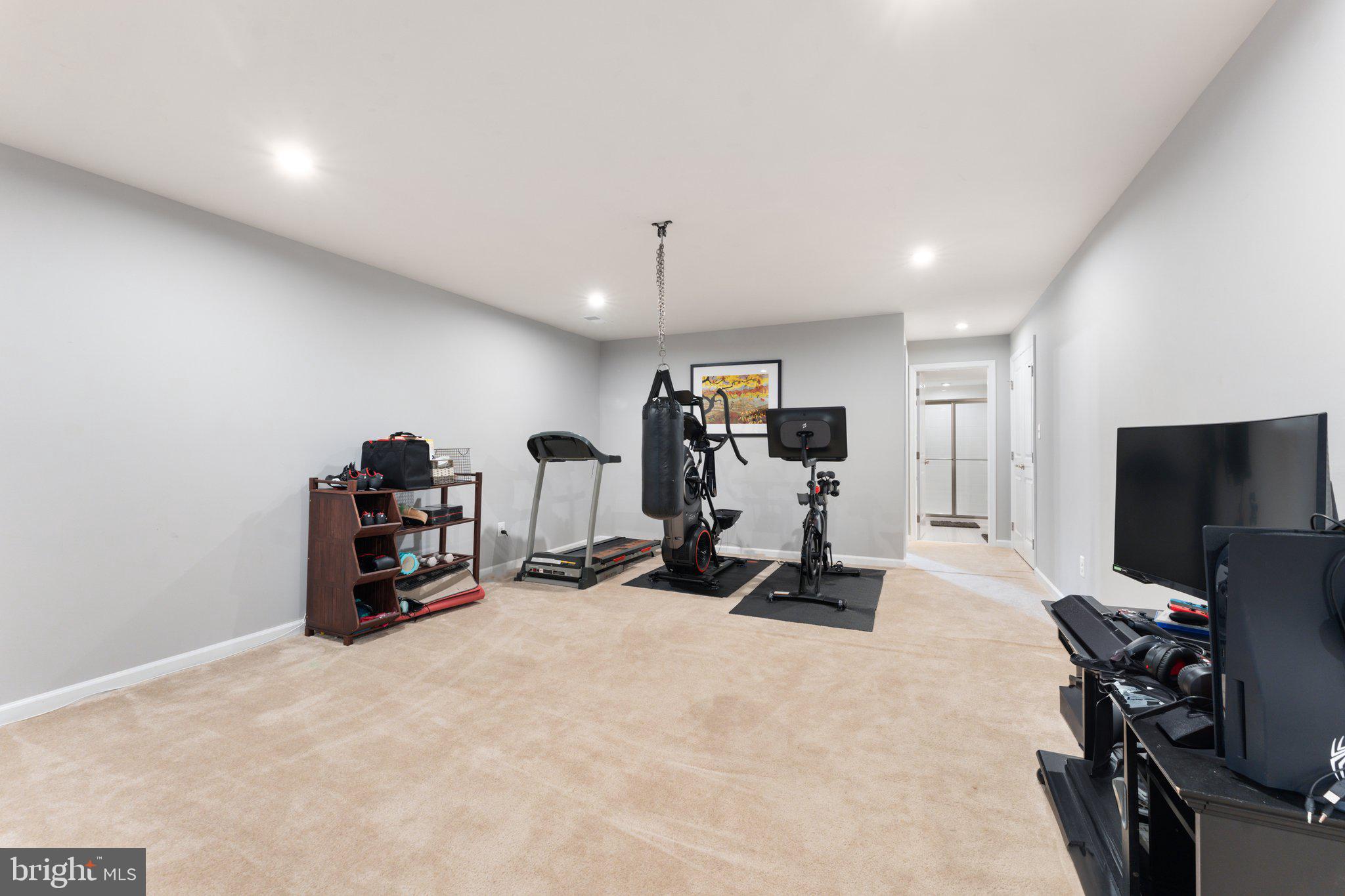 GREENS SOUTH AT WILLOWSF - Residential