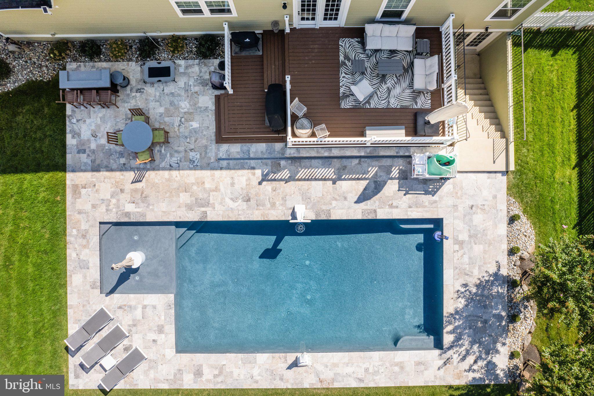 GREENS SOUTH AT WILLOWSF - Residential