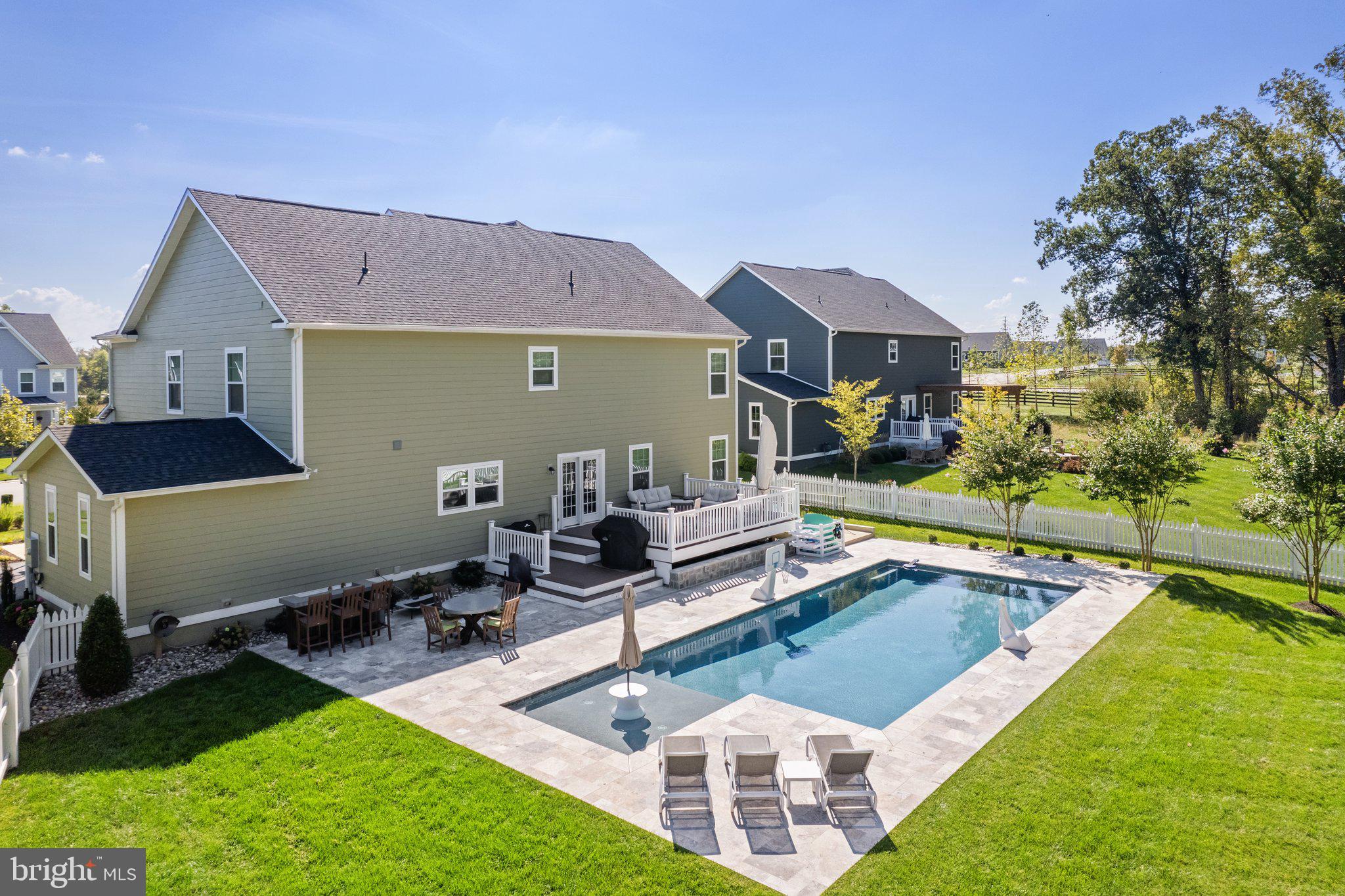 GREENS SOUTH AT WILLOWSF - Residential