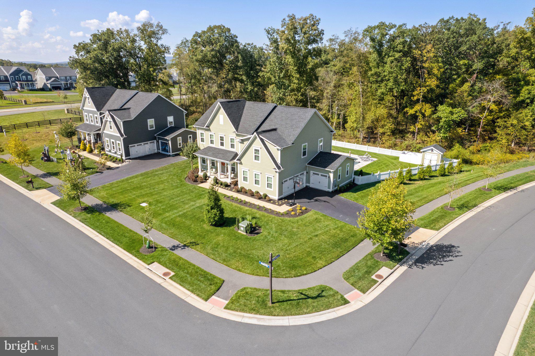 GREENS SOUTH AT WILLOWSF - Residential