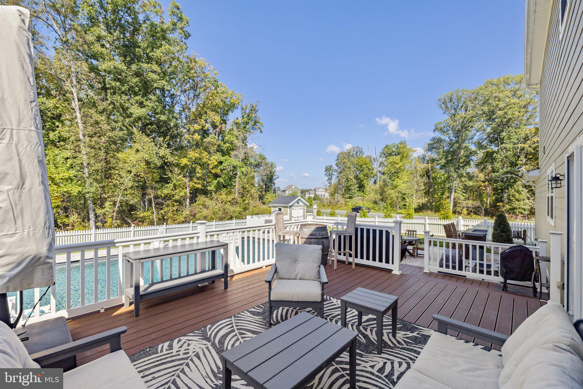 GREENS SOUTH AT WILLOWSF - Residential