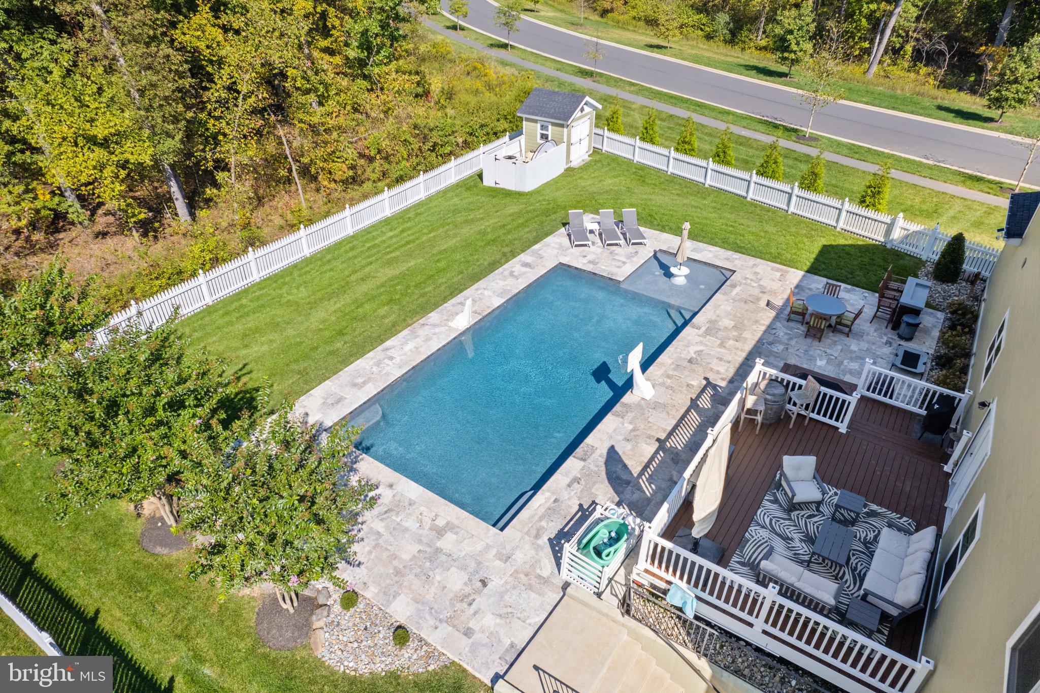 GREENS SOUTH AT WILLOWSF - Residential