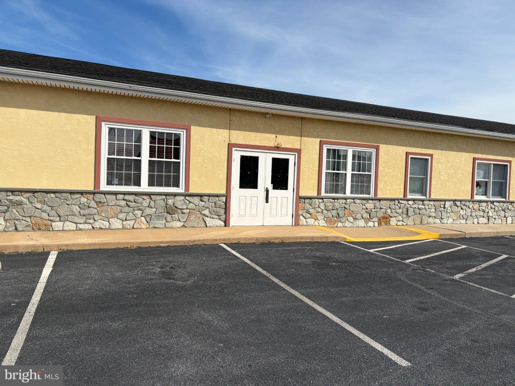Photo of 684 W Main Street #2, NEW HOLLAND, PA 17557 (MLS # PALA2096826)