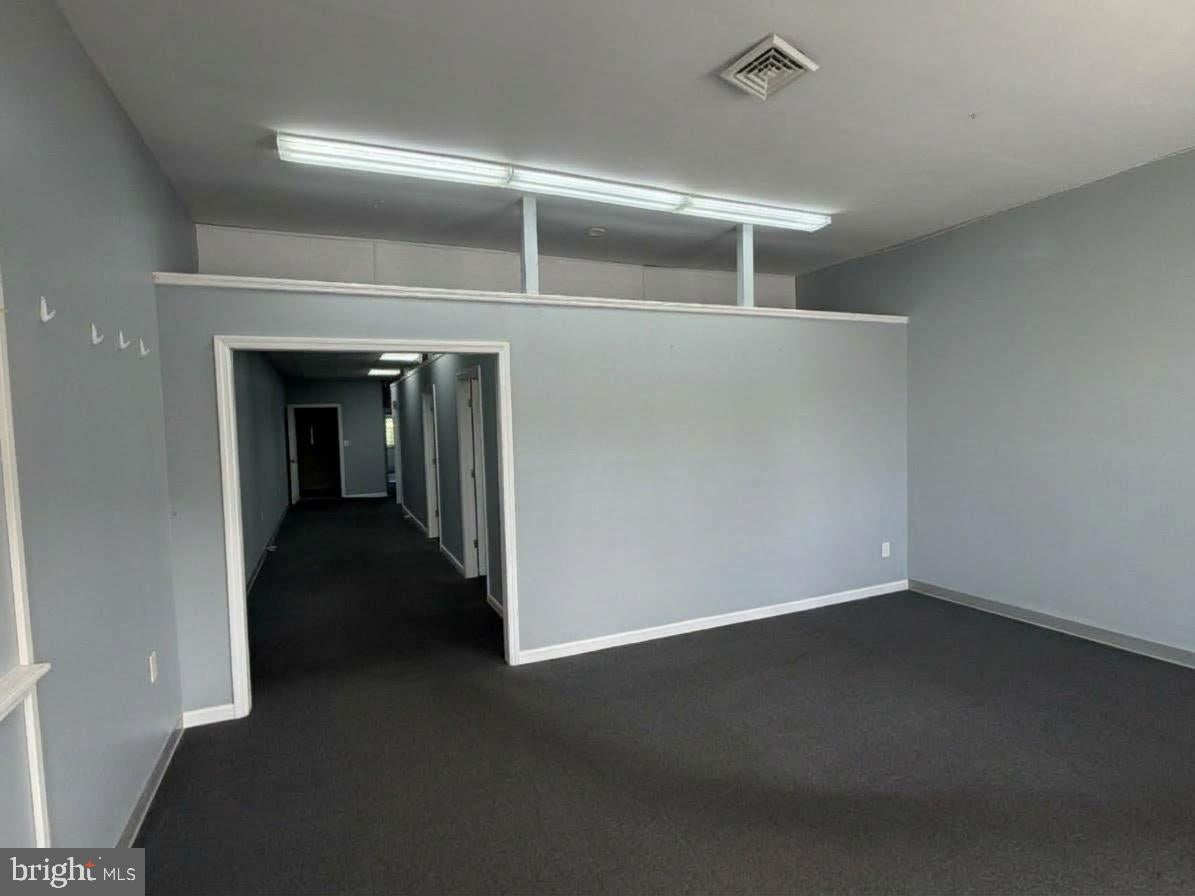 684 W MAIN STREET 2