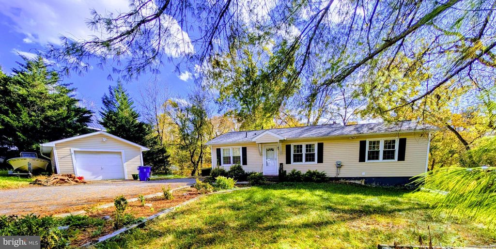 Photo of 7403 Bear Branch Road, ADAMSTOWN, MD 21710 (MLS # MDFR2072924)