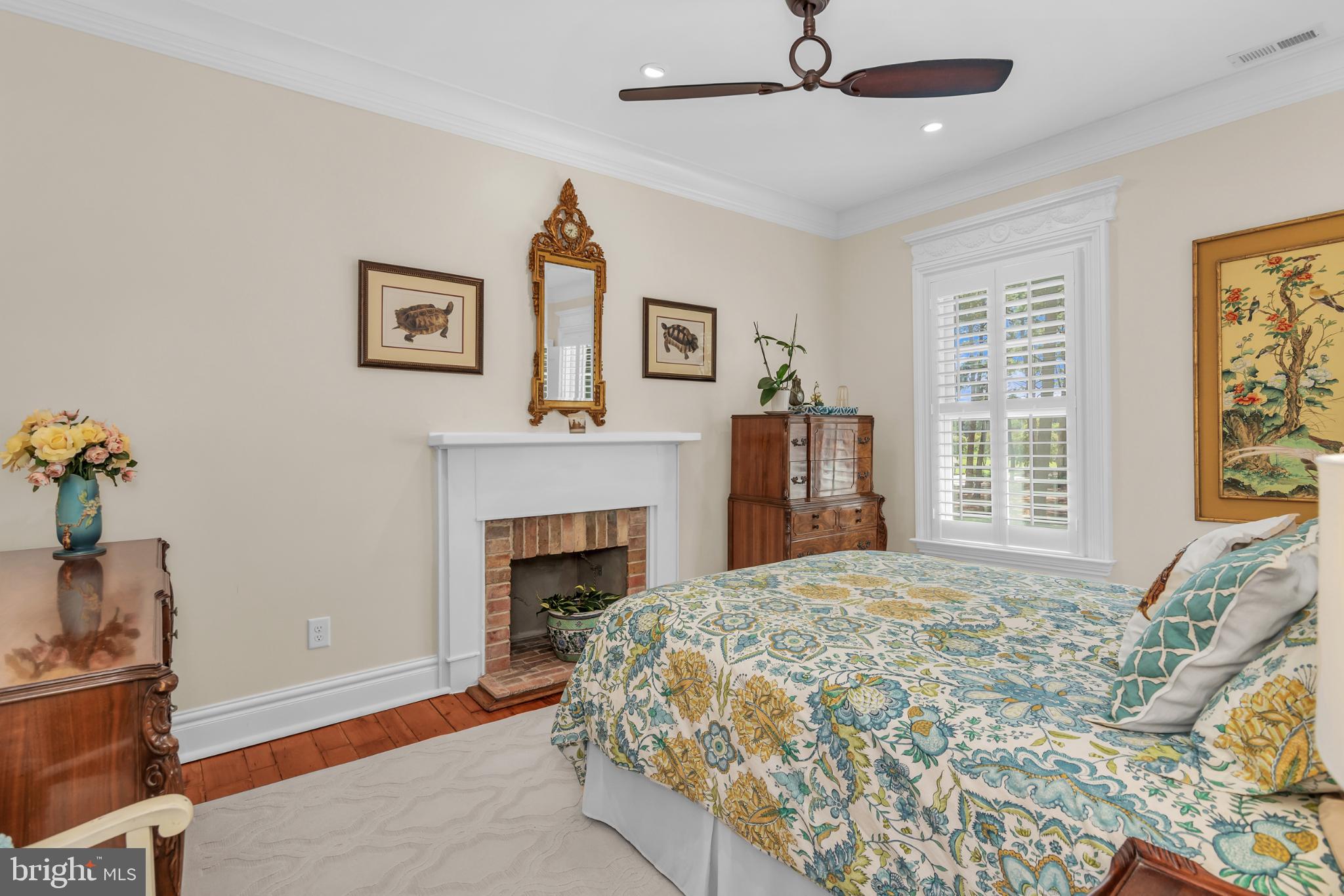 NORTHAMPTON - Residential