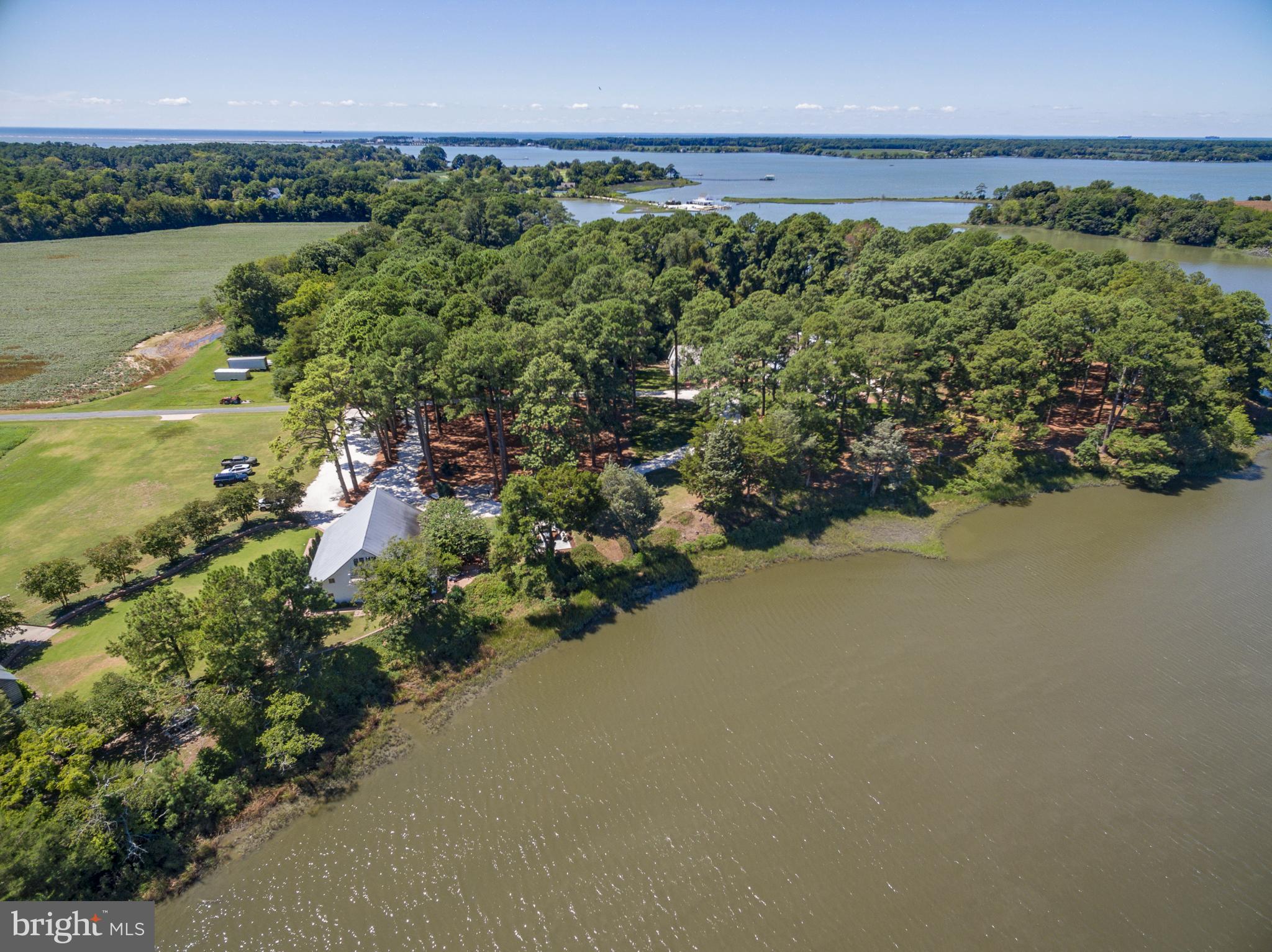 NORTHAMPTON - Residential