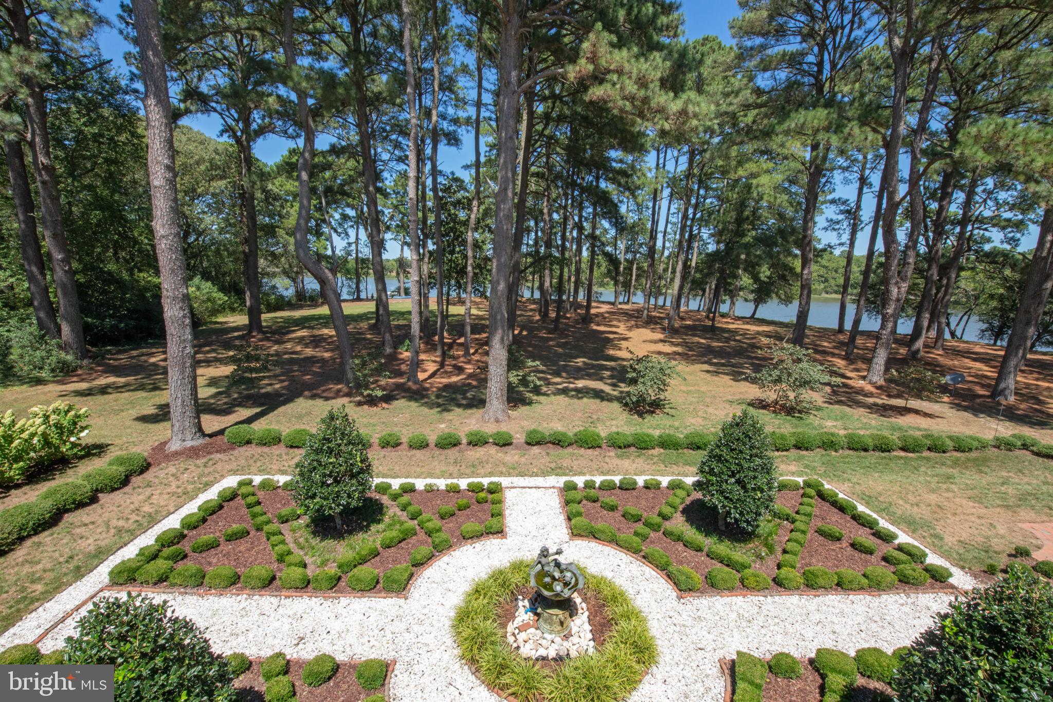 NORTHAMPTON - Residential