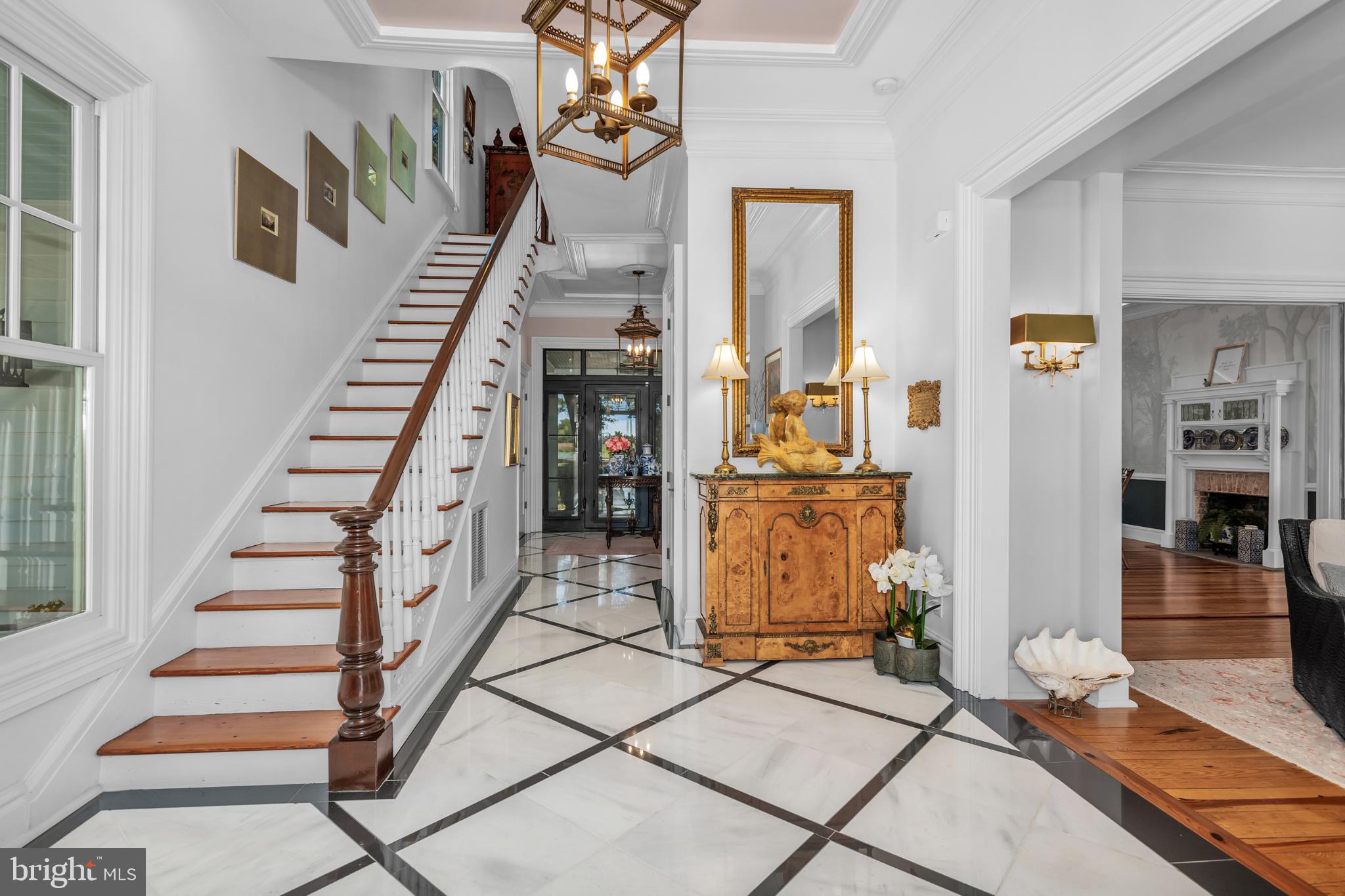 NORTHAMPTON - Residential