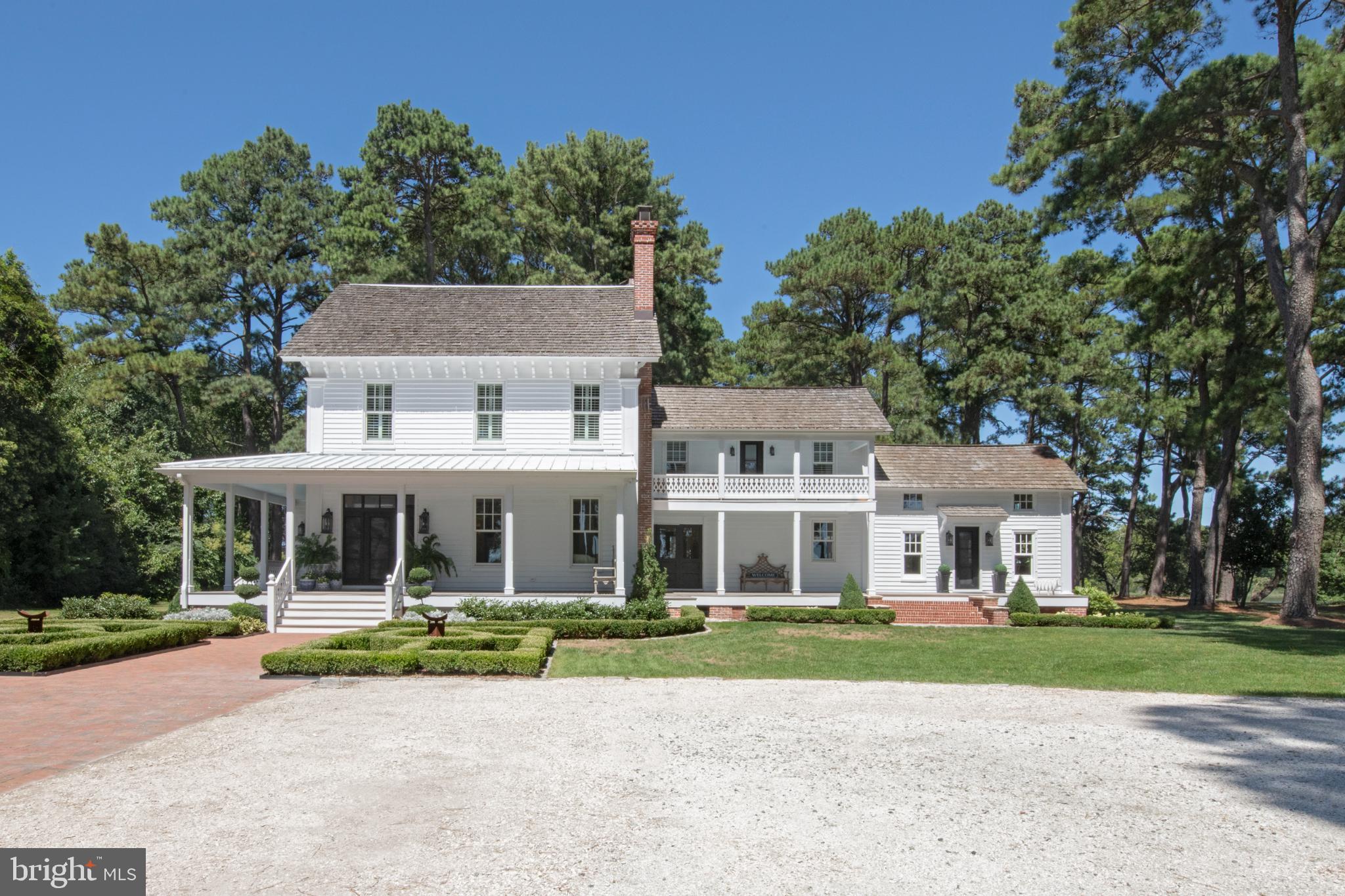 NORTHAMPTON - Residential