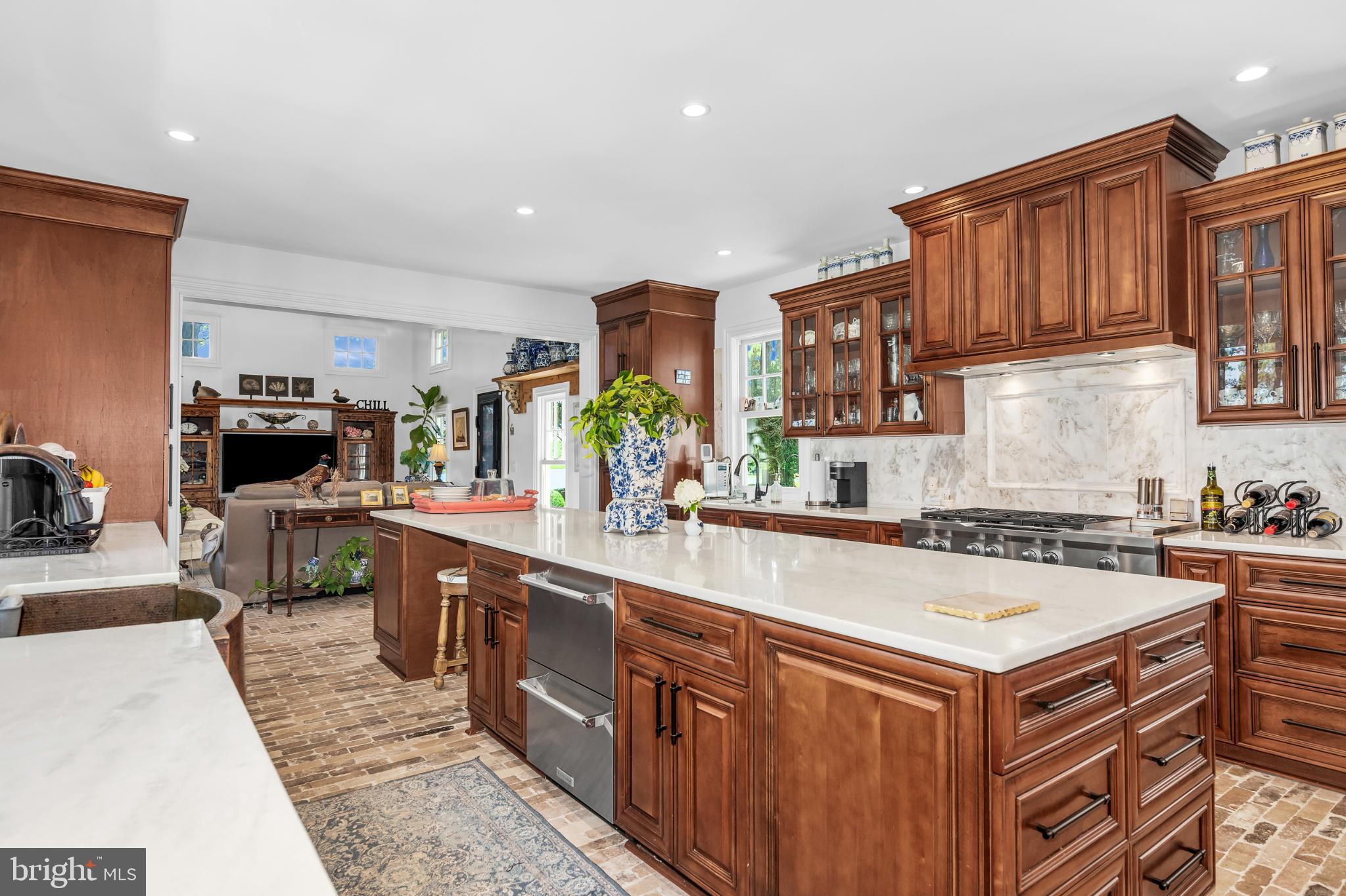 NORTHAMPTON - Residential