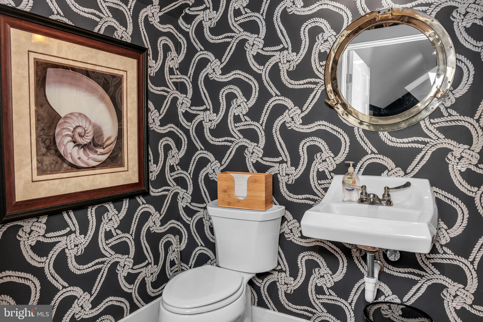 NORTHAMPTON - Residential