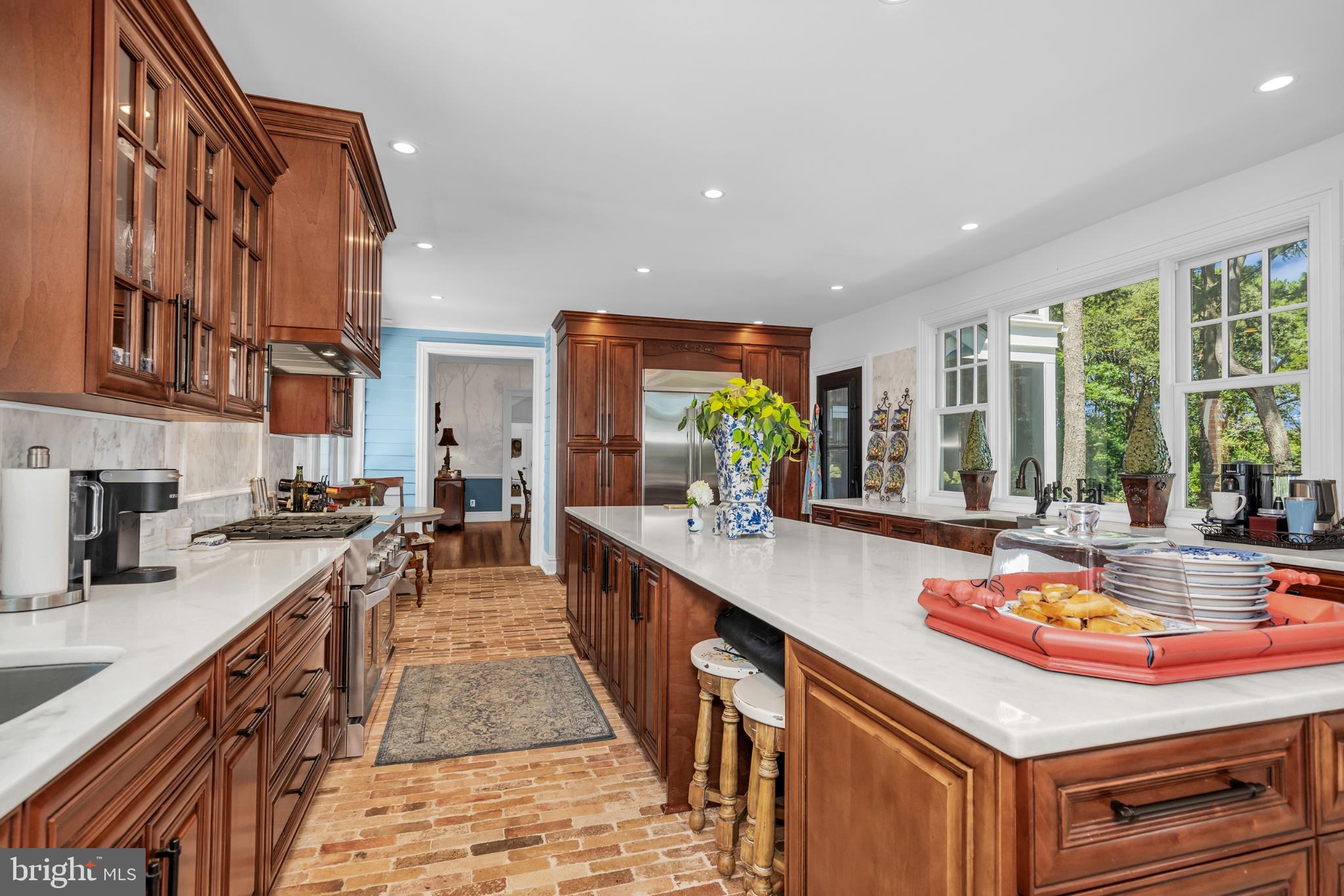 NORTHAMPTON - Residential