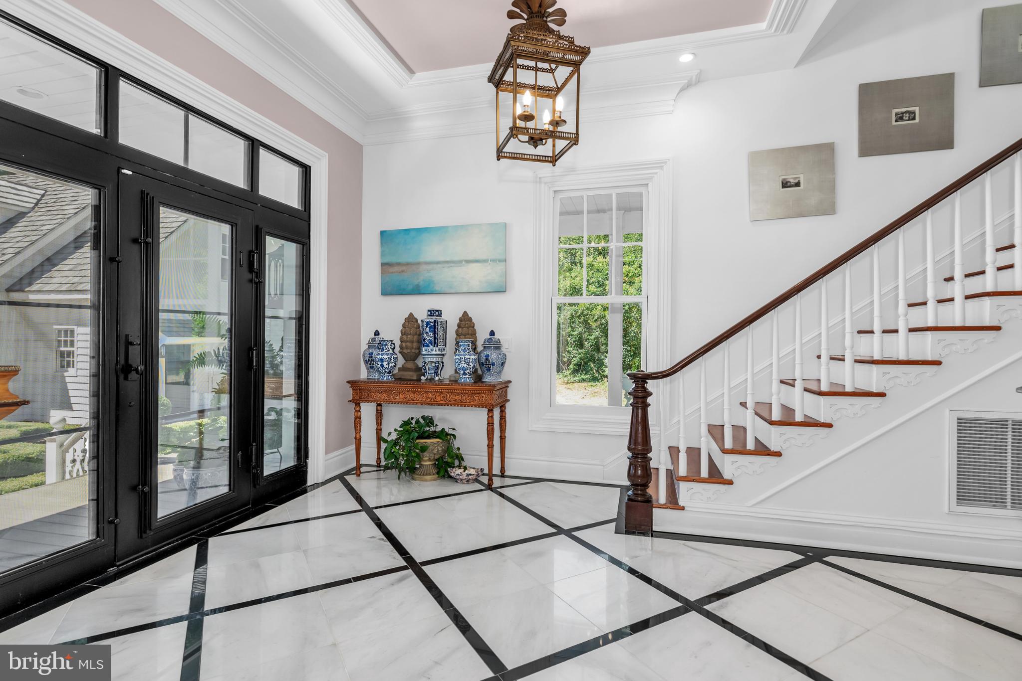 NORTHAMPTON - Residential