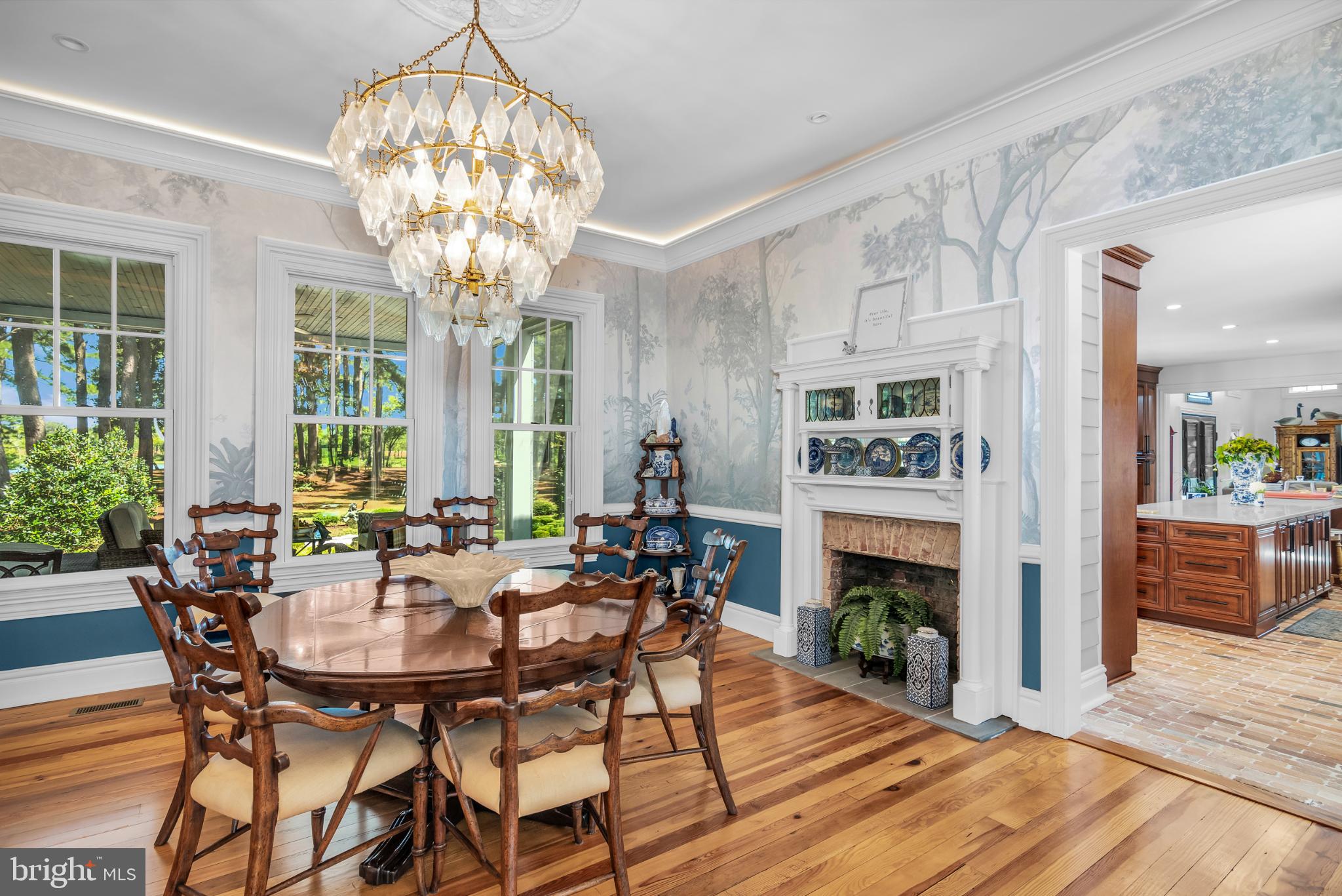 NORTHAMPTON - Residential