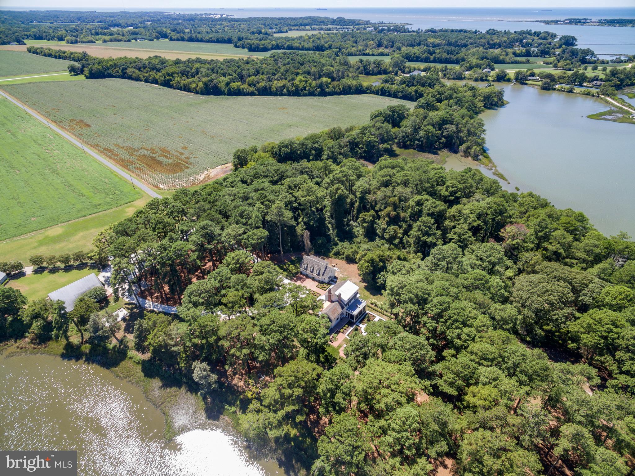 NORTHAMPTON - Residential