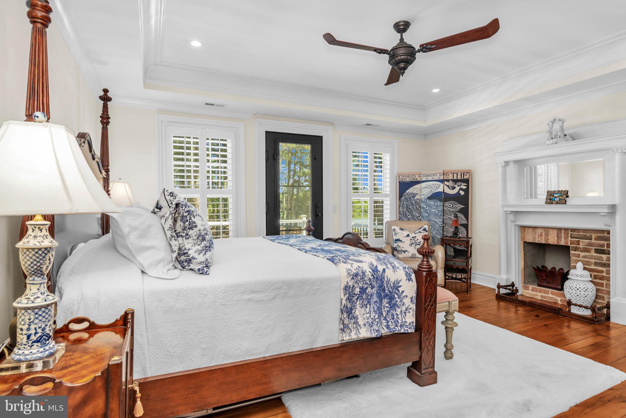 NORTHAMPTON - Residential