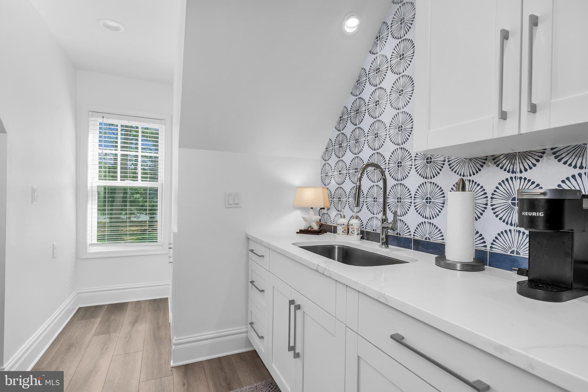 NORTHAMPTON - Residential