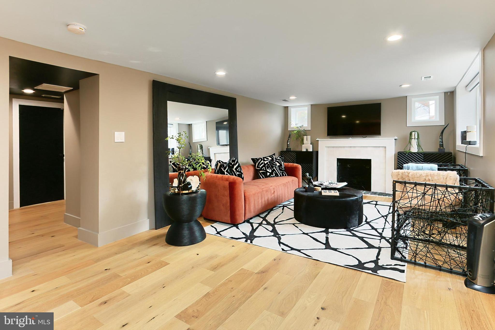 WAYCROFT - WOODLAWN - Residential