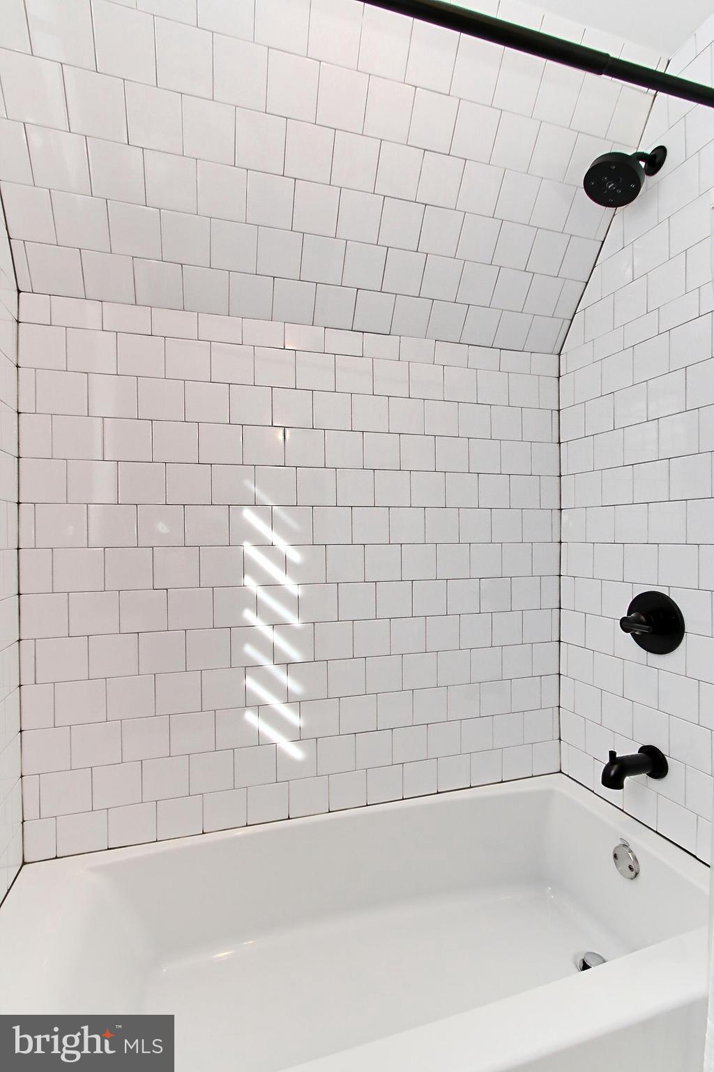 WAYCROFT - WOODLAWN - Residential