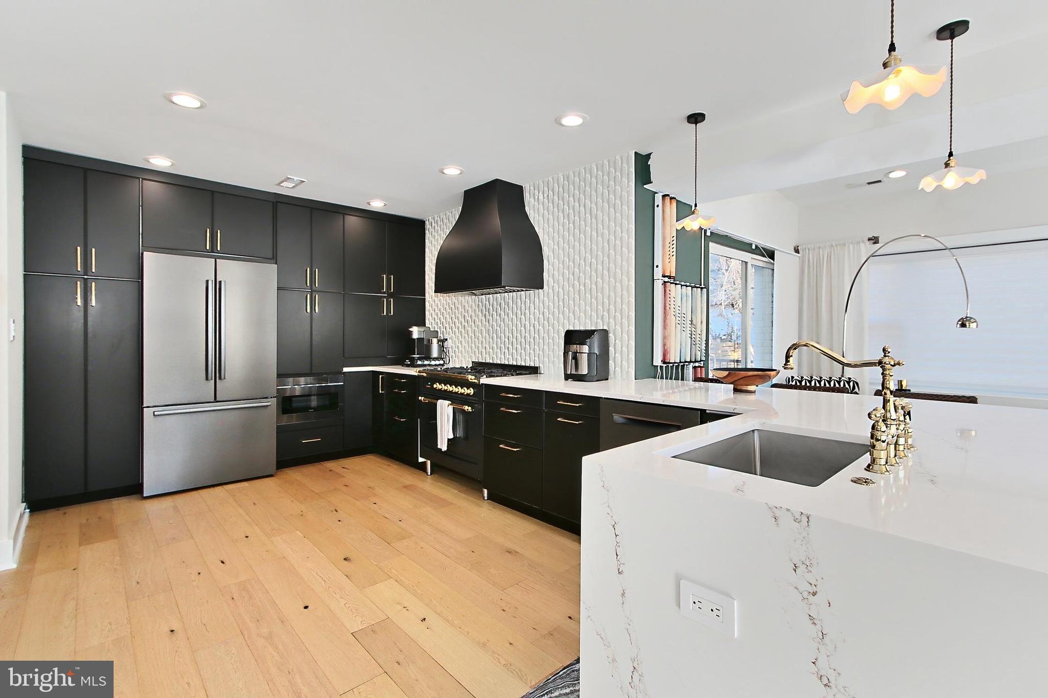 WAYCROFT - WOODLAWN - Residential