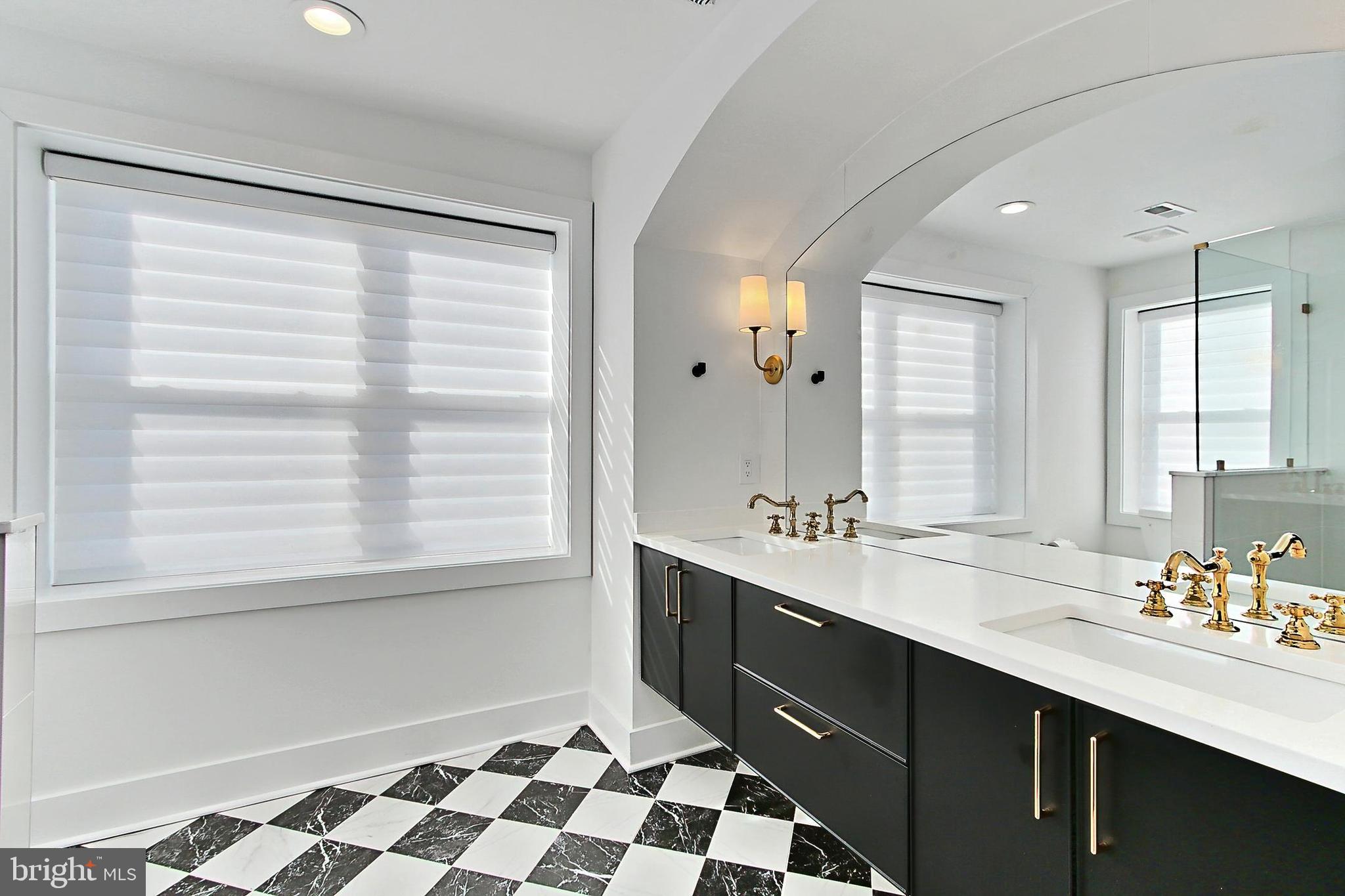 WAYCROFT - WOODLAWN - Residential