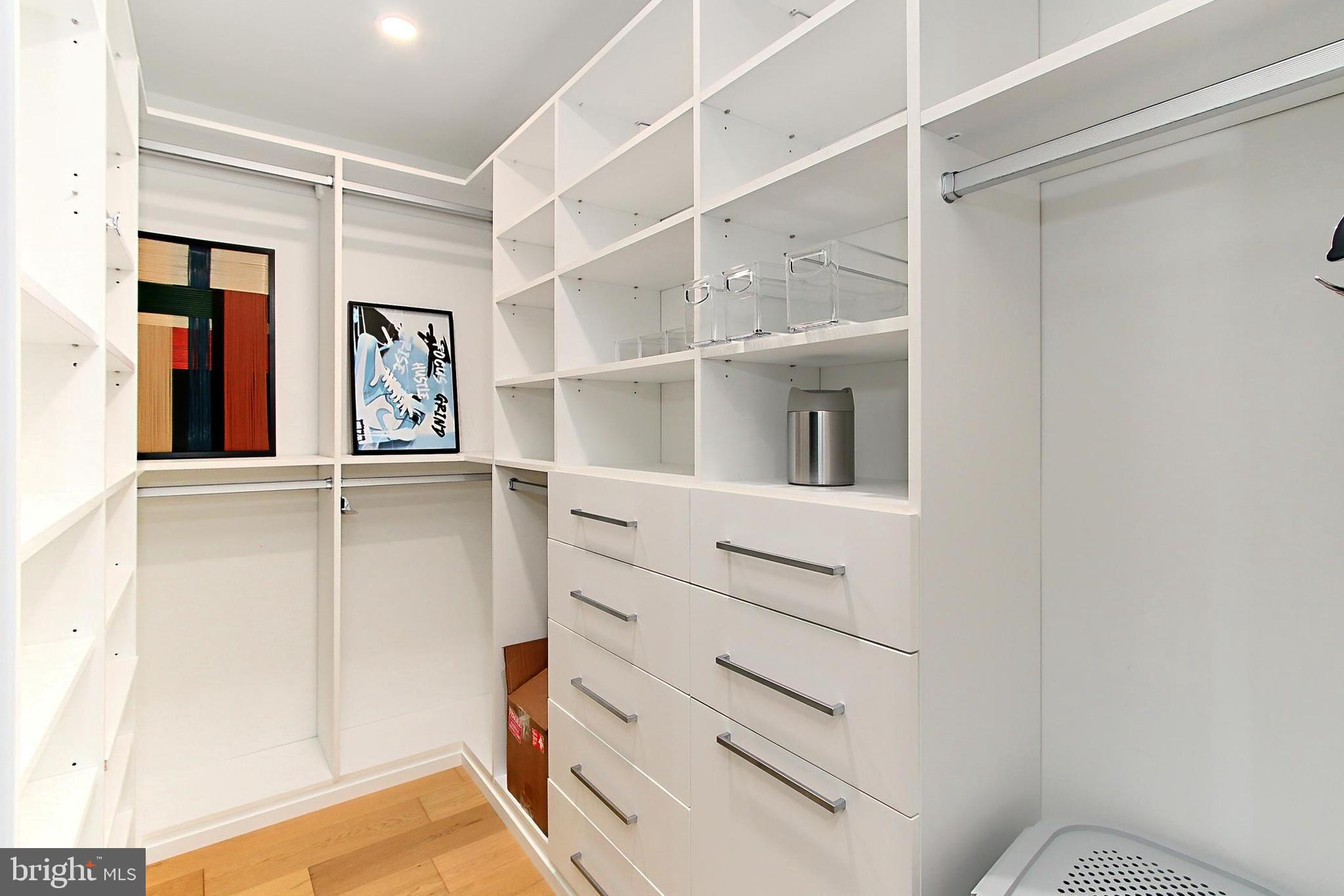 WAYCROFT - WOODLAWN - Residential