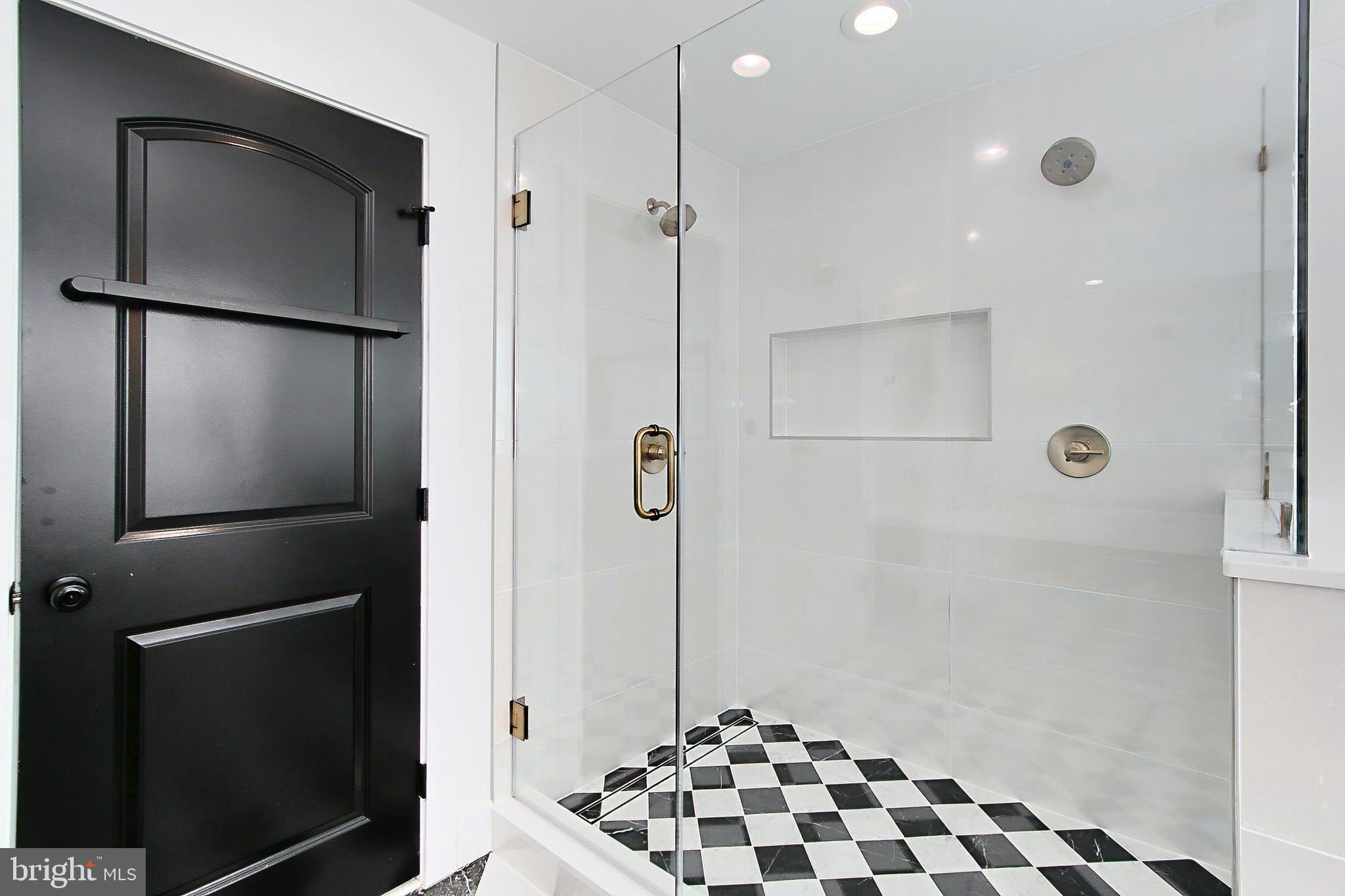 WAYCROFT - WOODLAWN - Residential