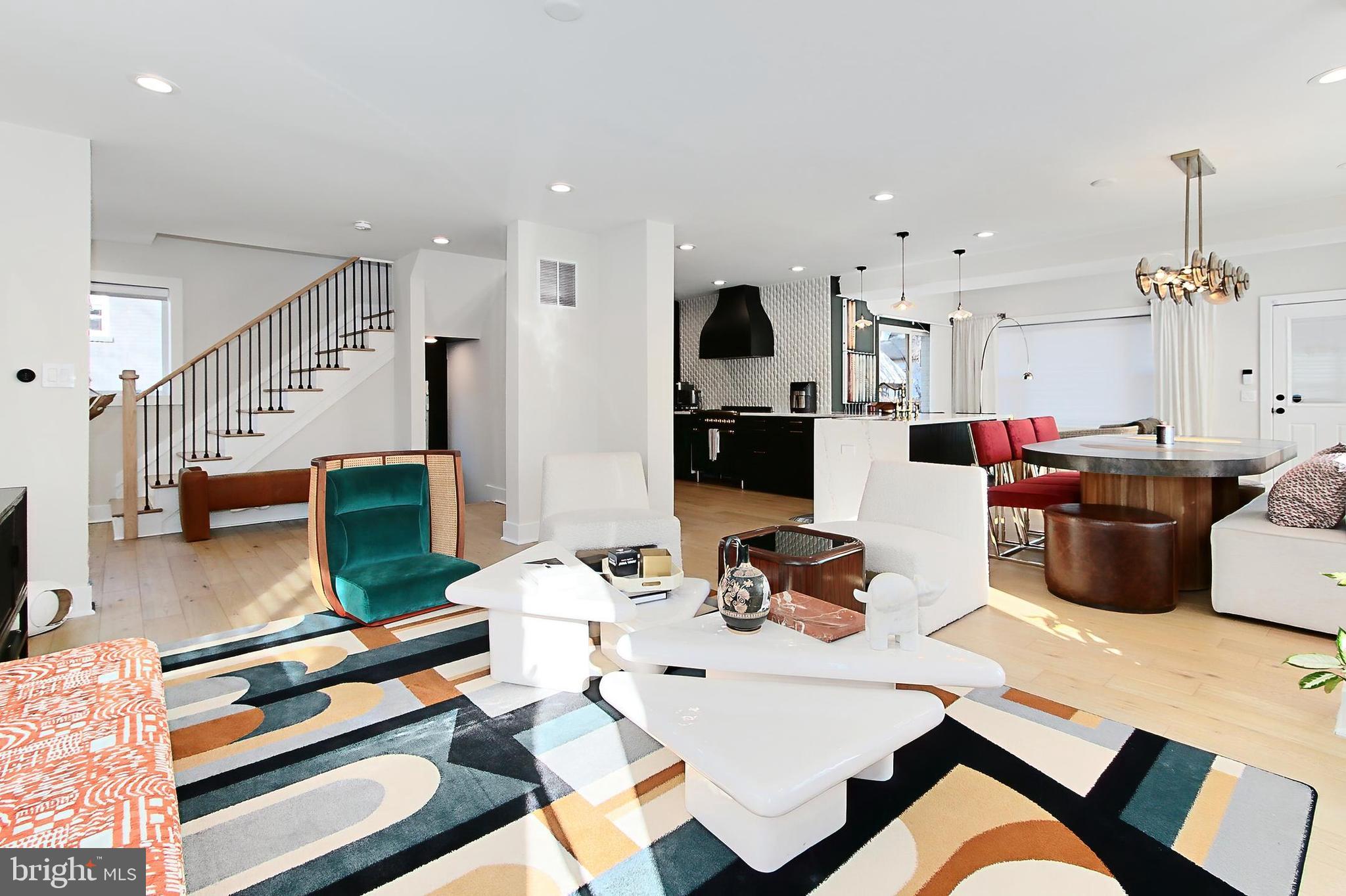 WAYCROFT - WOODLAWN - Residential