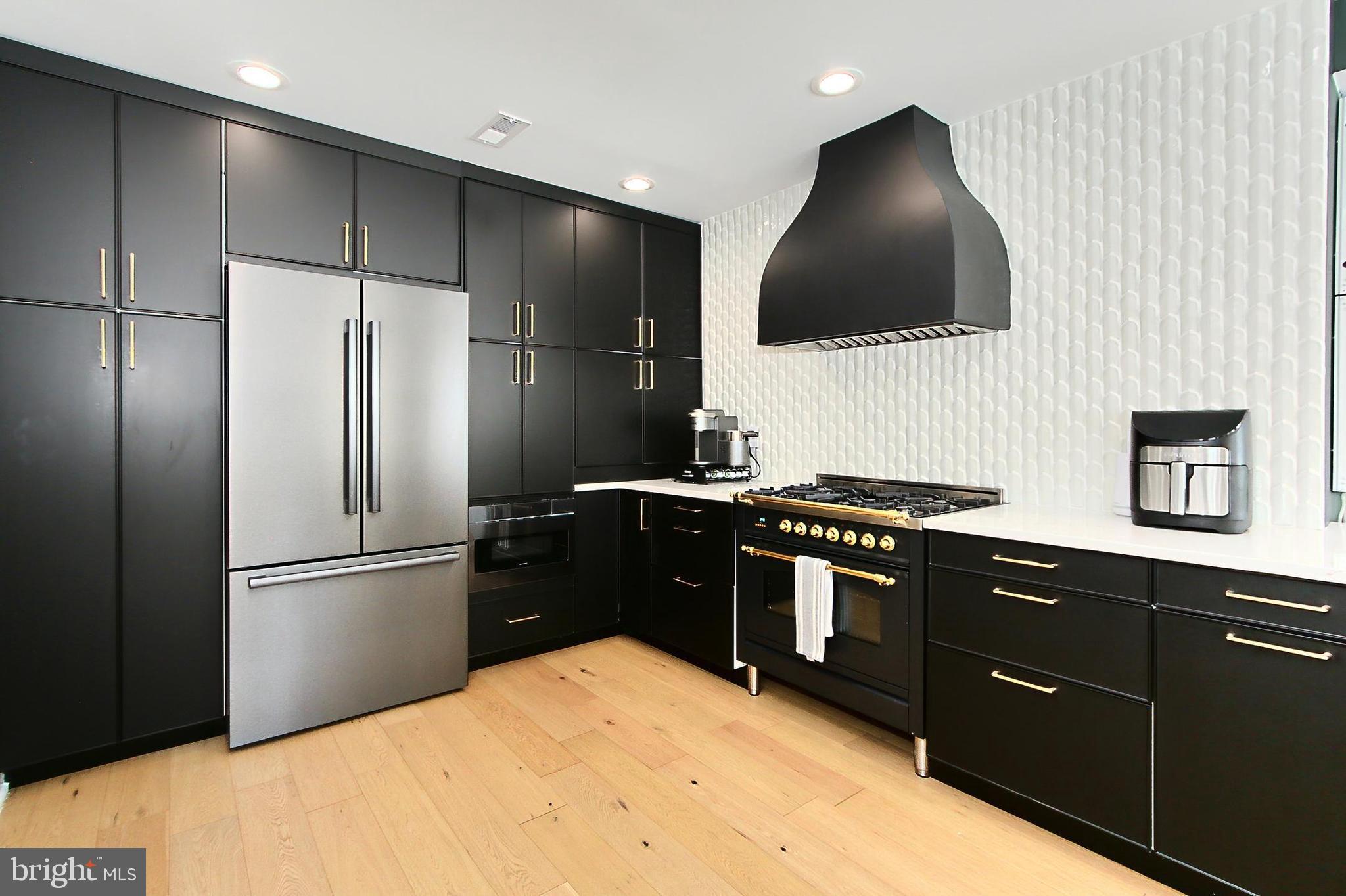 WAYCROFT - WOODLAWN - Residential