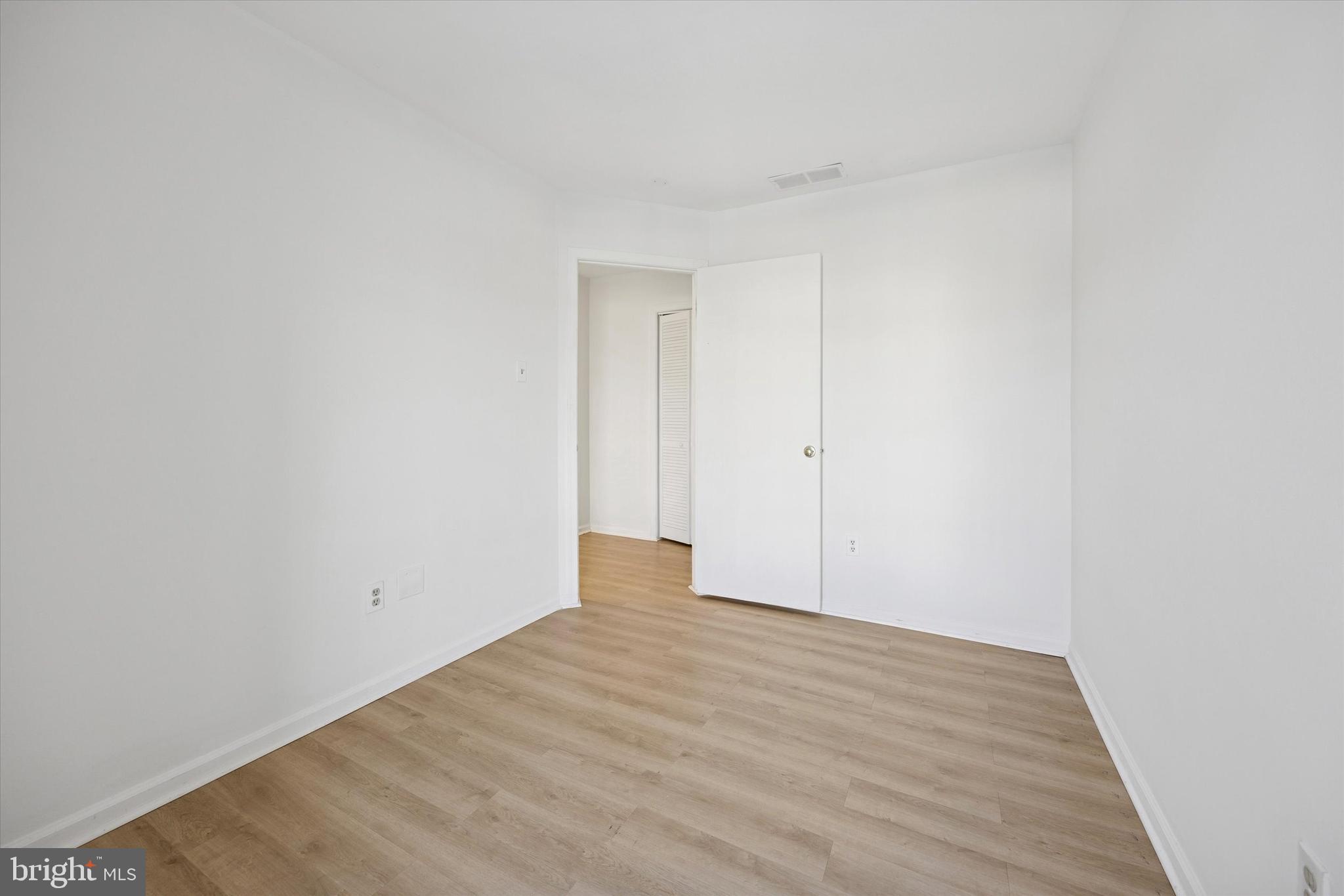 CRESTWOOD CONDO - Residential