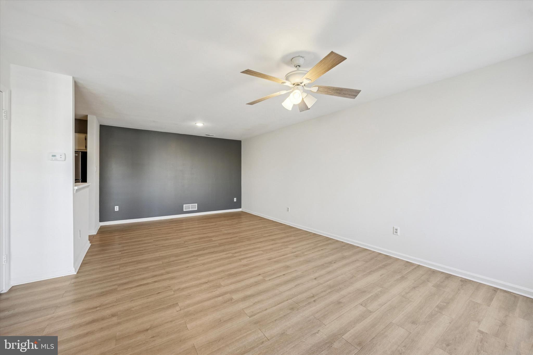 CRESTWOOD CONDO - Residential