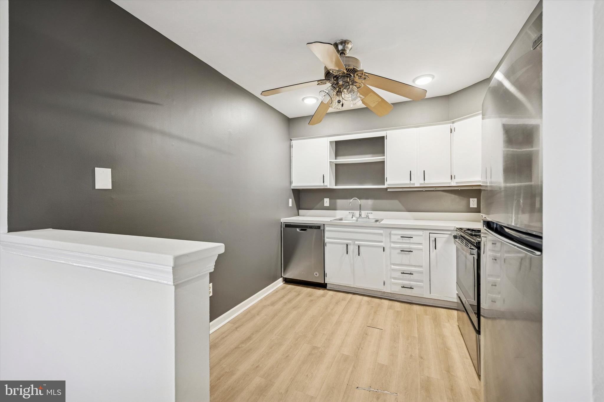 CRESTWOOD CONDO - Residential