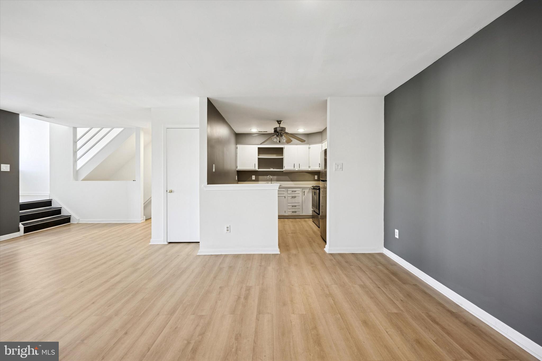 CRESTWOOD CONDO - Residential