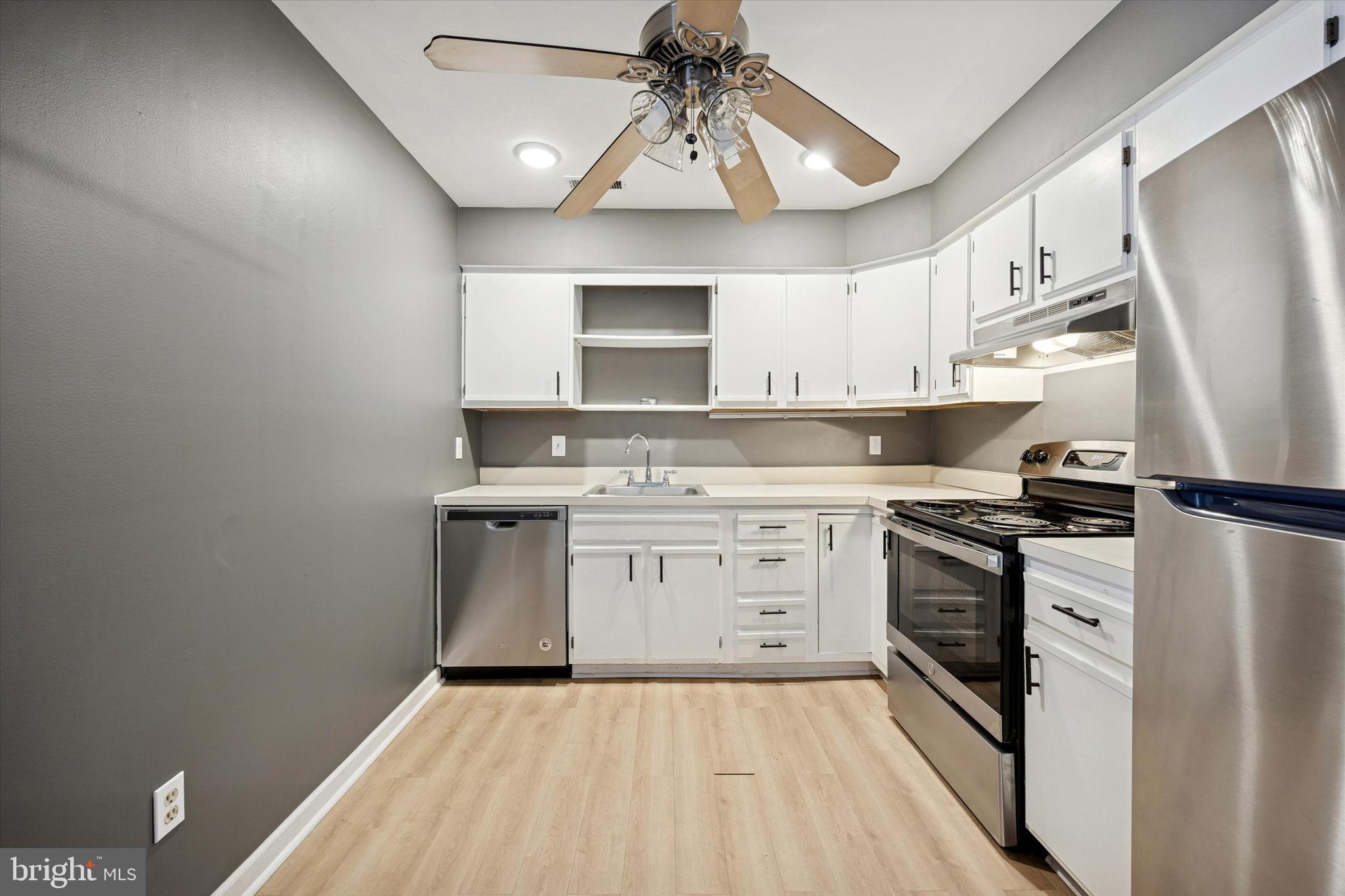 CRESTWOOD CONDO - Residential