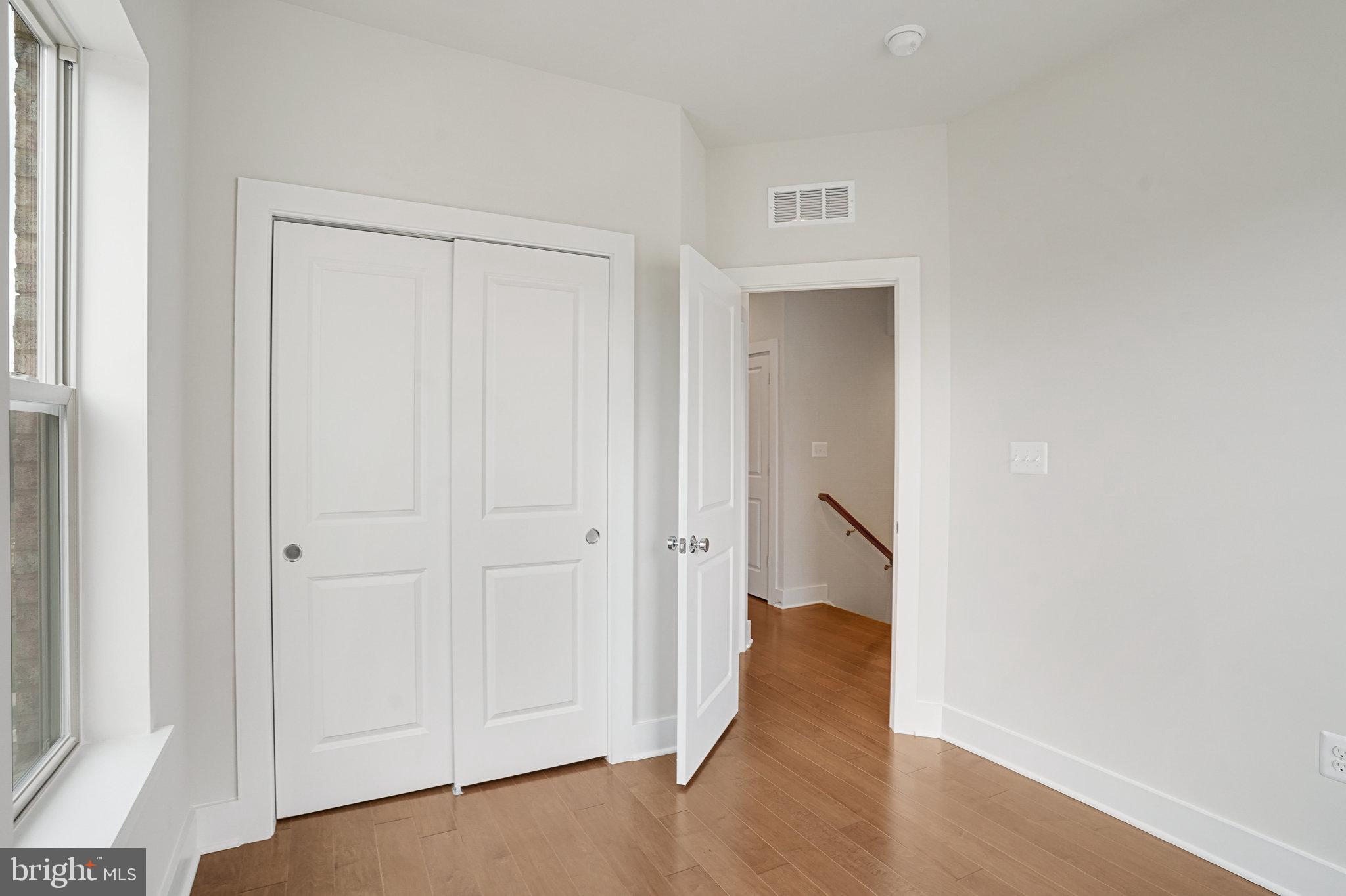 THE RETREAT AT WESTFIELDS - Residential Lease