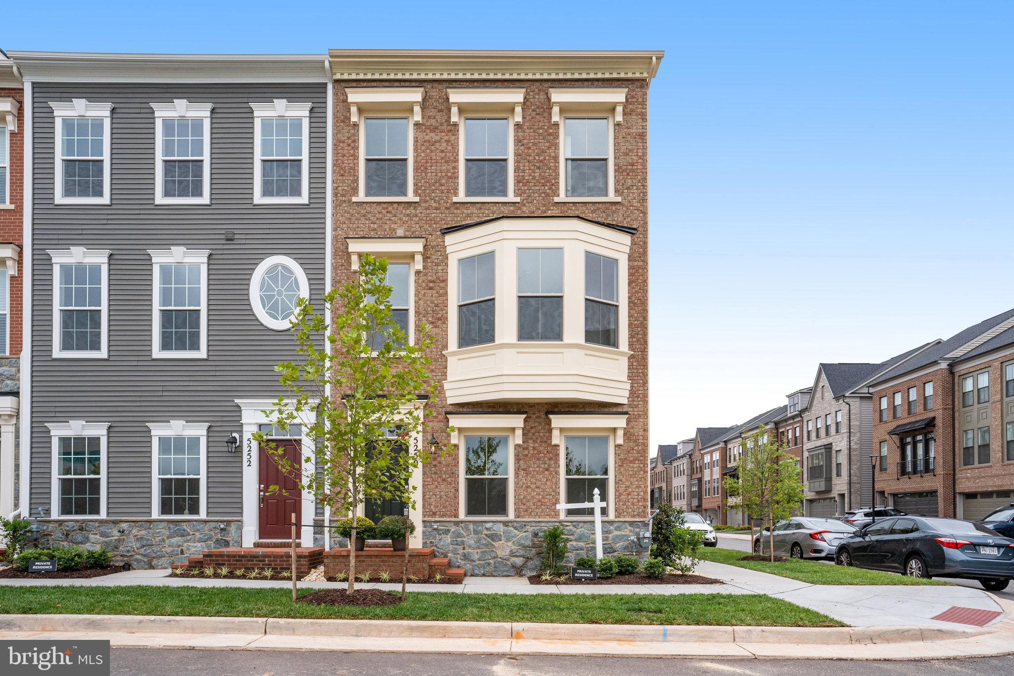 THE RETREAT AT WESTFIELDS - Residential Lease