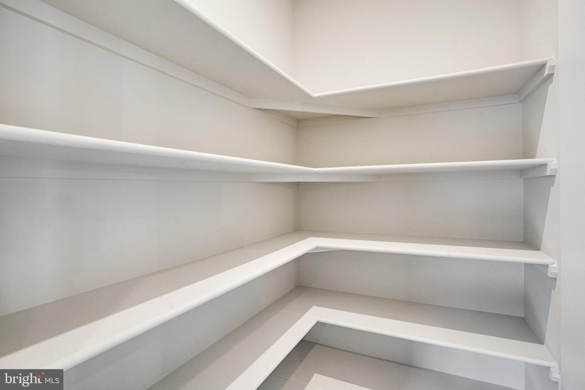 THE RETREAT AT WESTFIELDS - Residential Lease