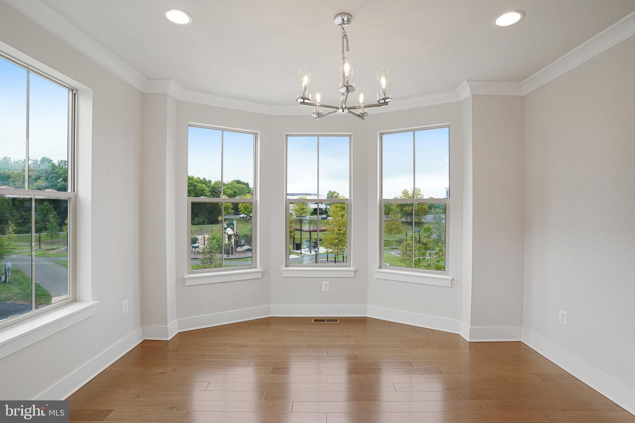 THE RETREAT AT WESTFIELDS - Residential Lease