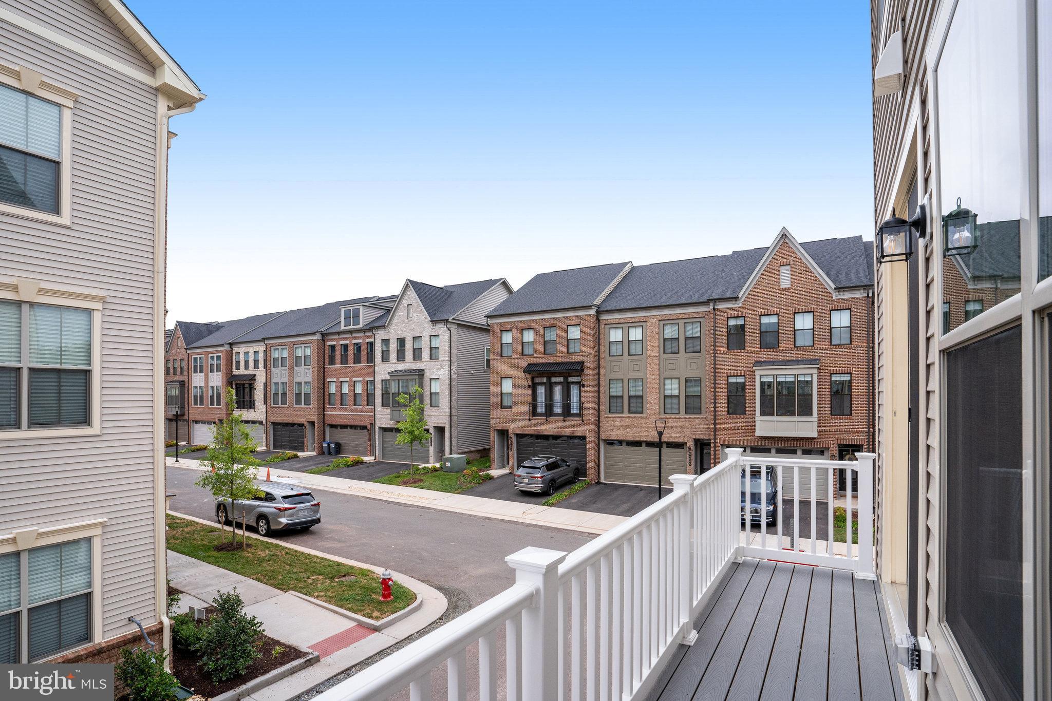 THE RETREAT AT WESTFIELDS - Residential Lease