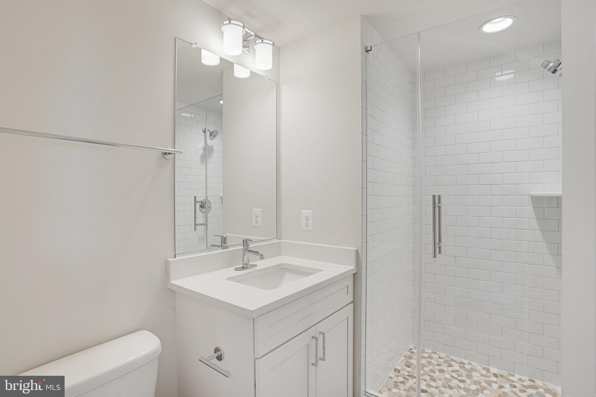 THE RETREAT AT WESTFIELDS - Residential Lease