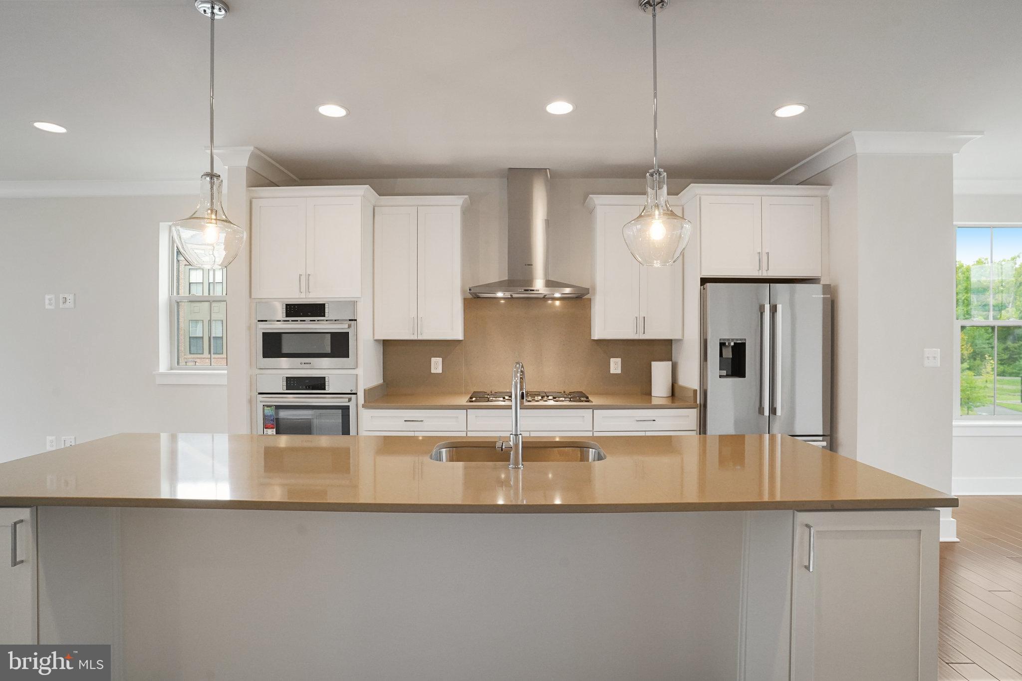 THE RETREAT AT WESTFIELDS - Residential Lease