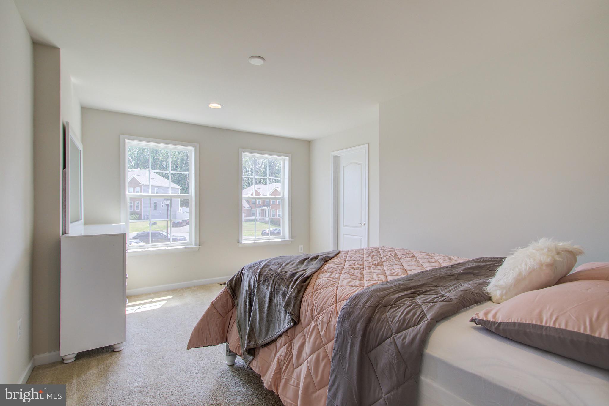 SHIPLEY MEADOWS - Residential