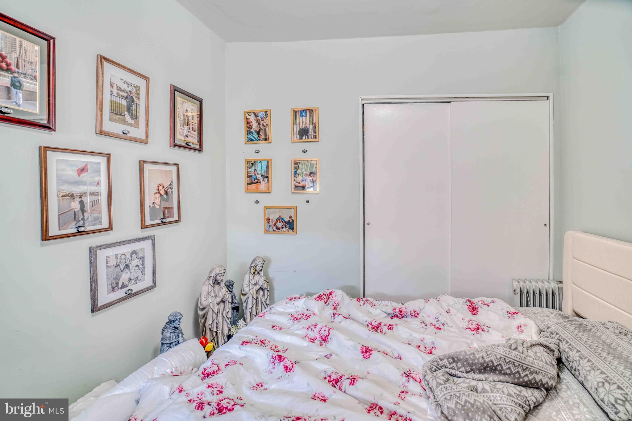 PORT RICHMOND - Residential