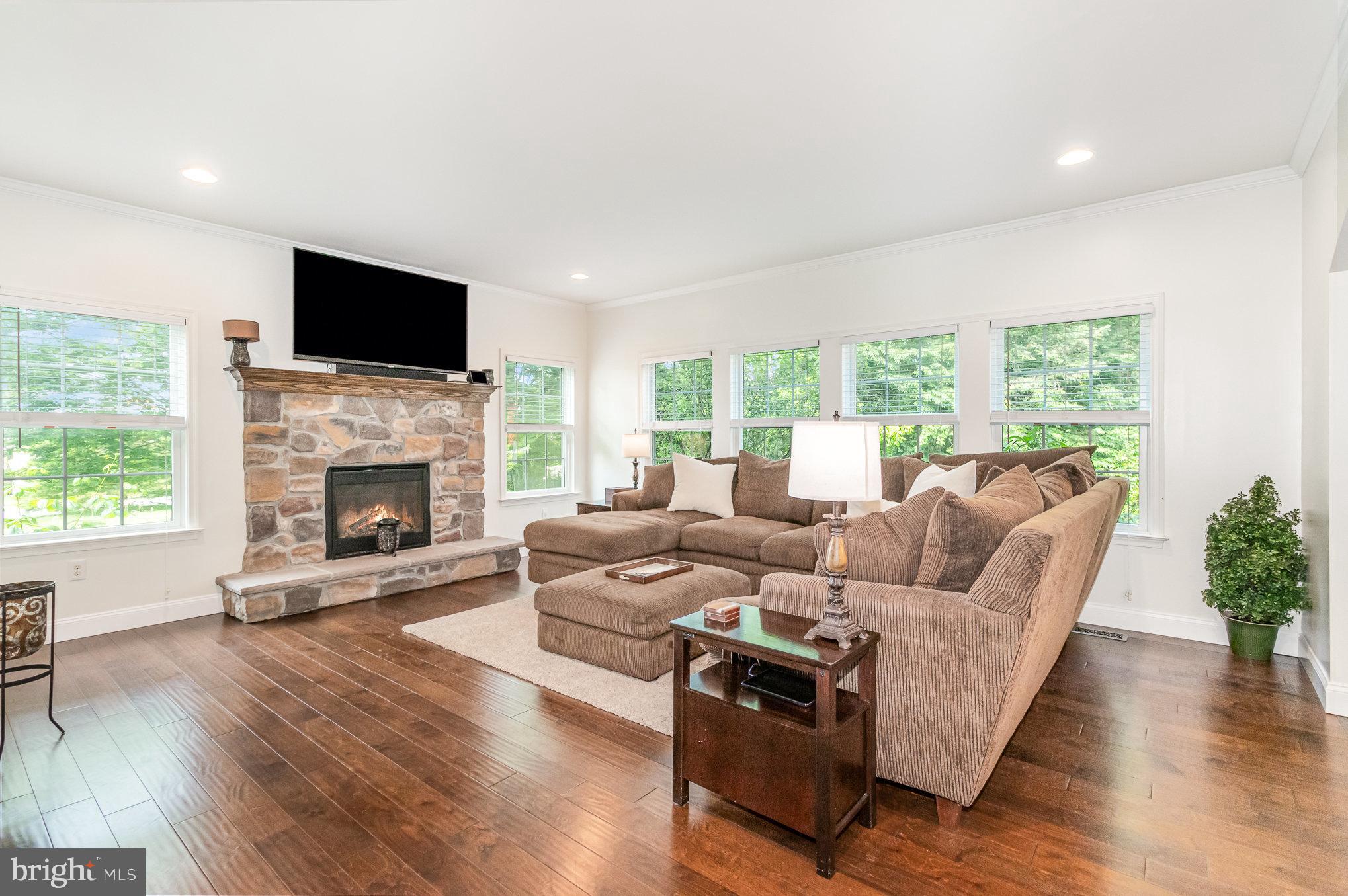 1011 WYNDHAM DRIVE