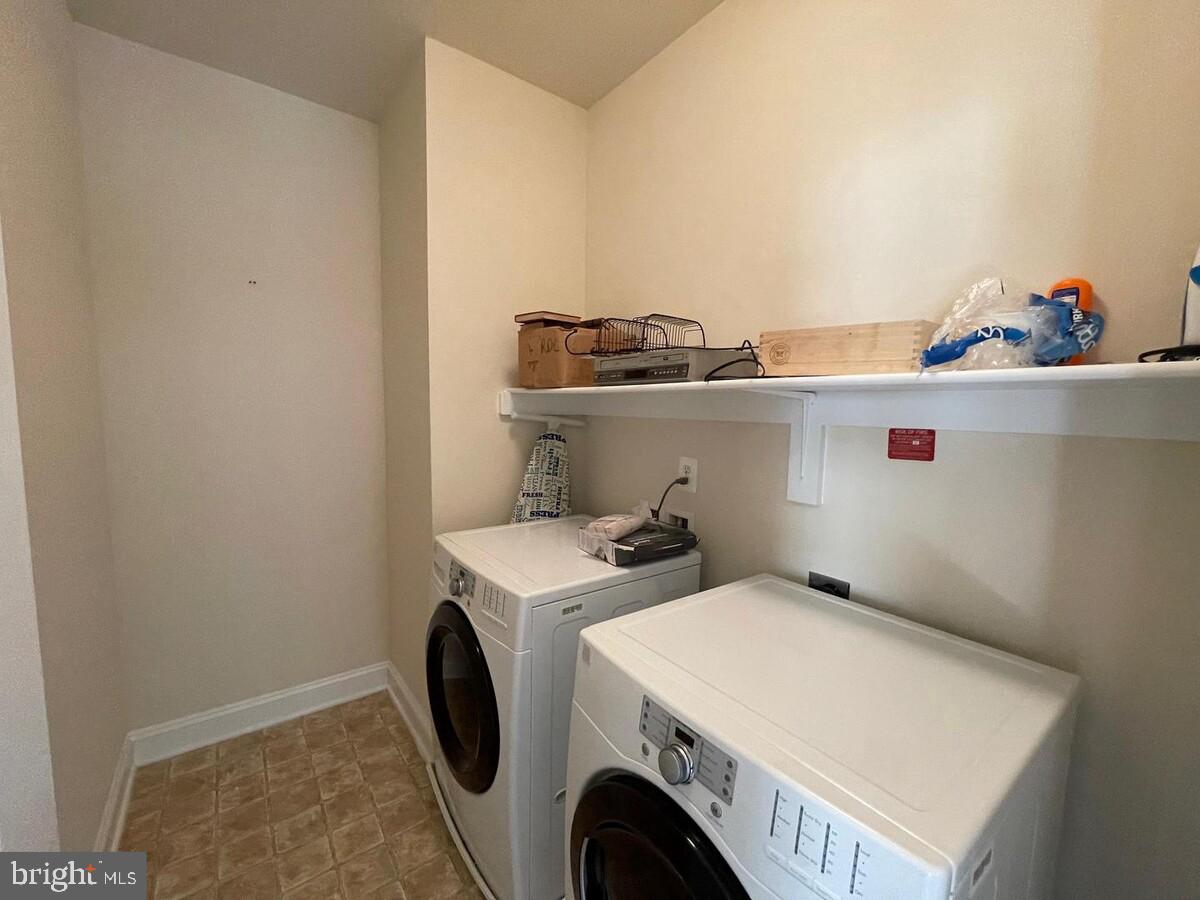 RESERVE AT WAXPOOL - Residential Lease