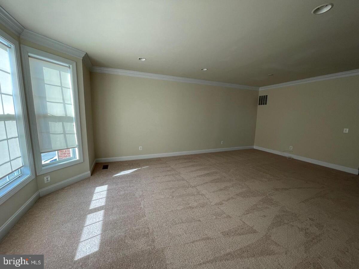 RESERVE AT WAXPOOL - Residential Lease