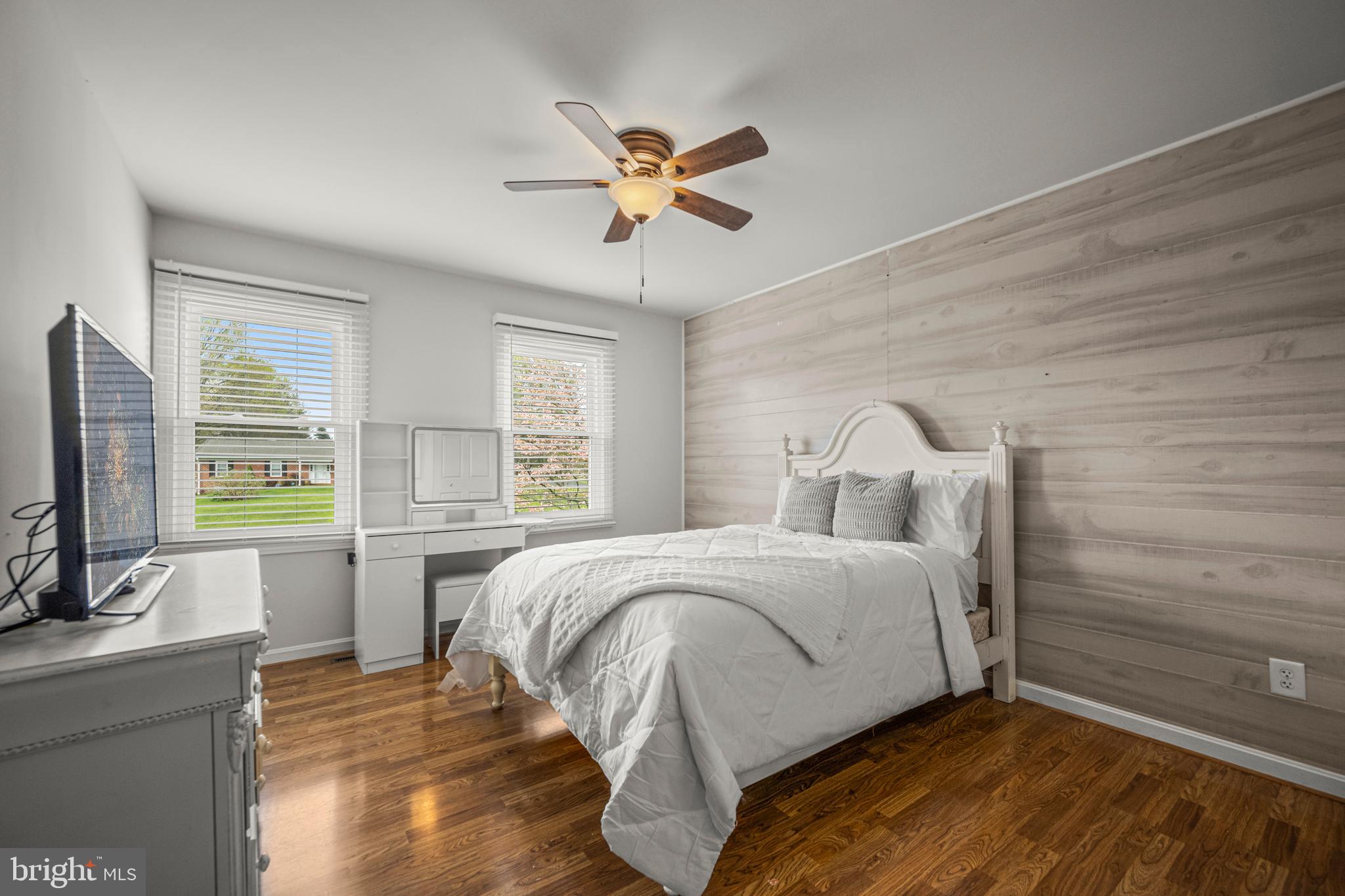 STONELAKE - Residential